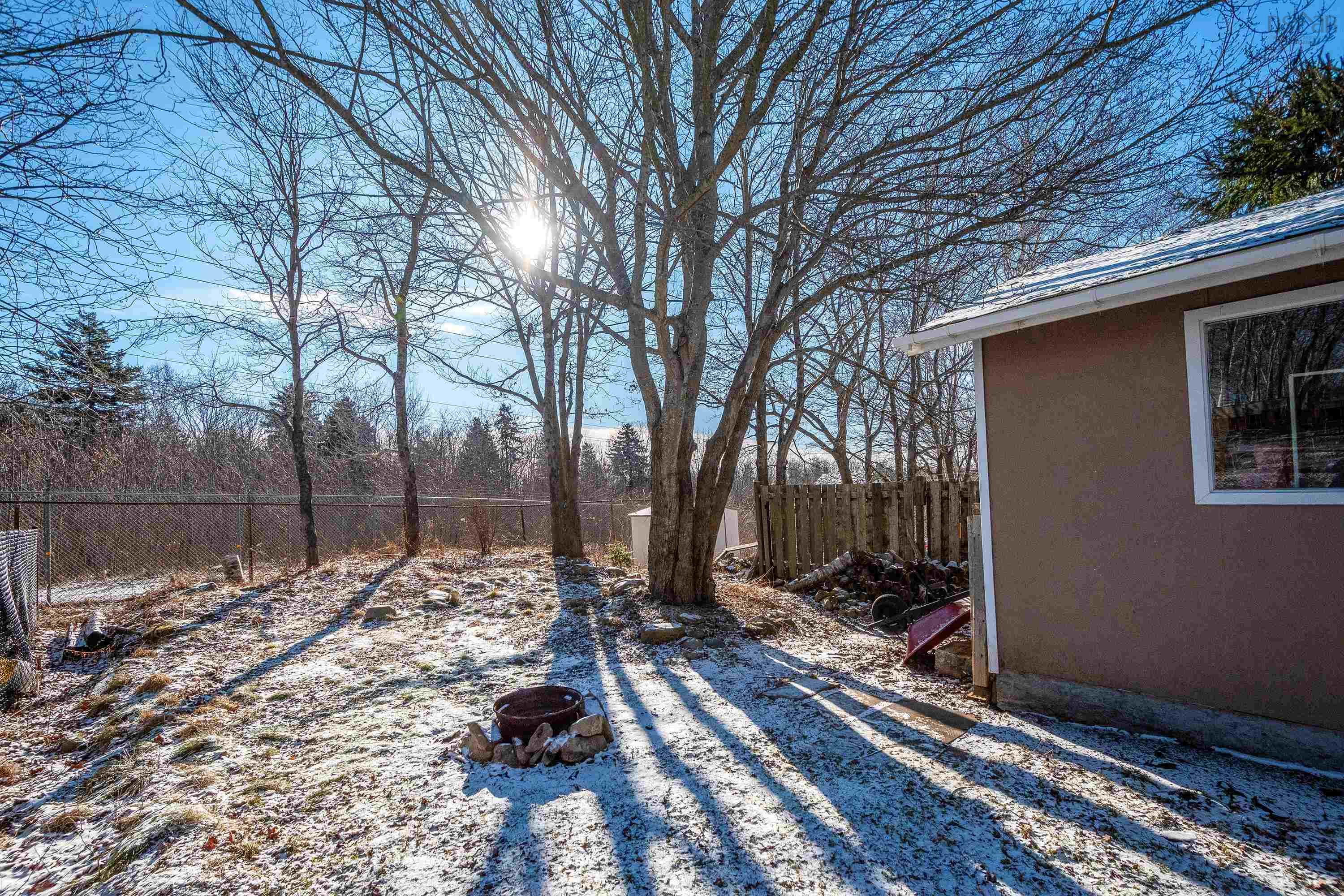 $429,900.00: 18 Brompton Road, Dartmouth