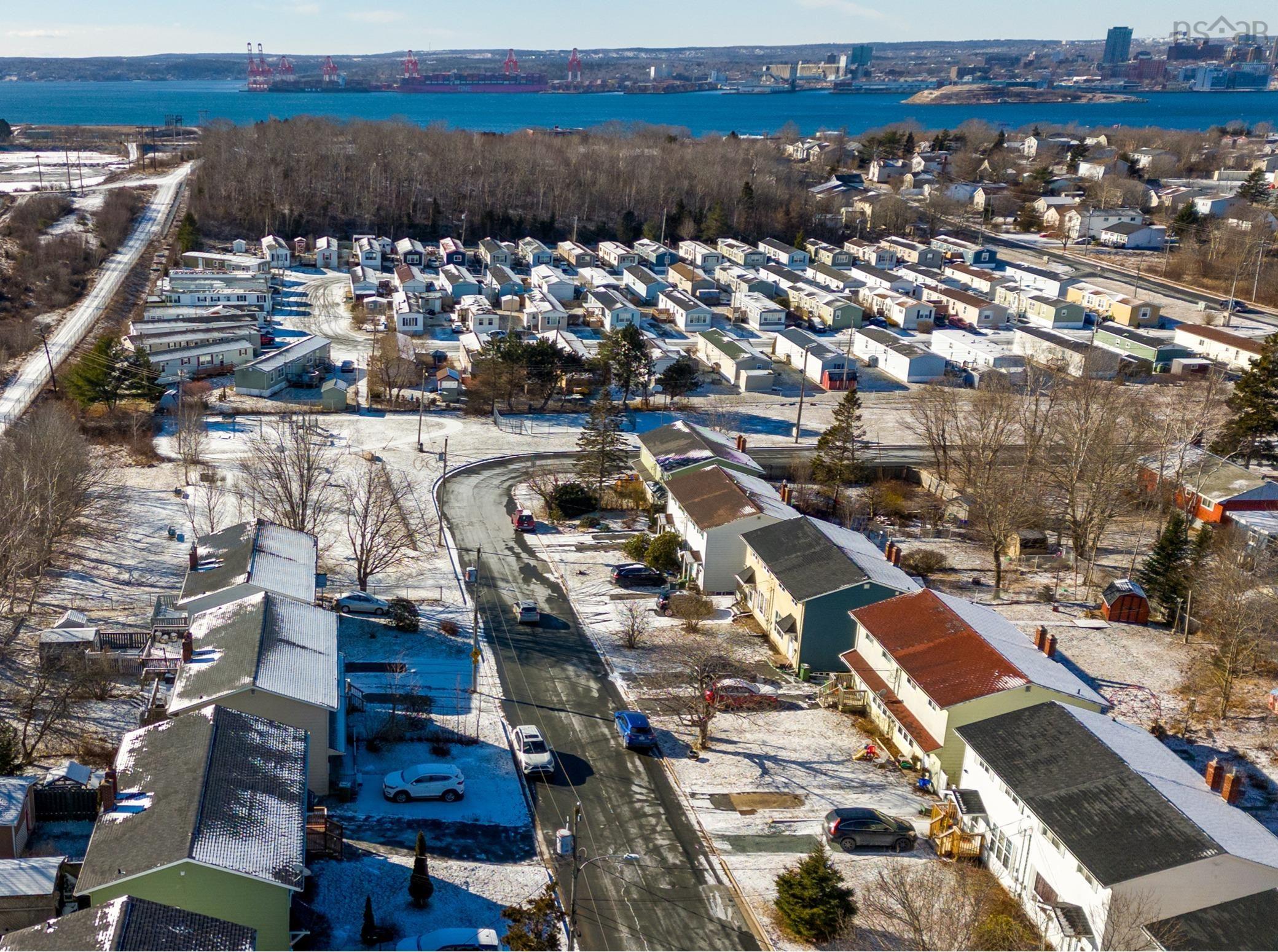 $429,900.00: 18 Brompton Road, Dartmouth