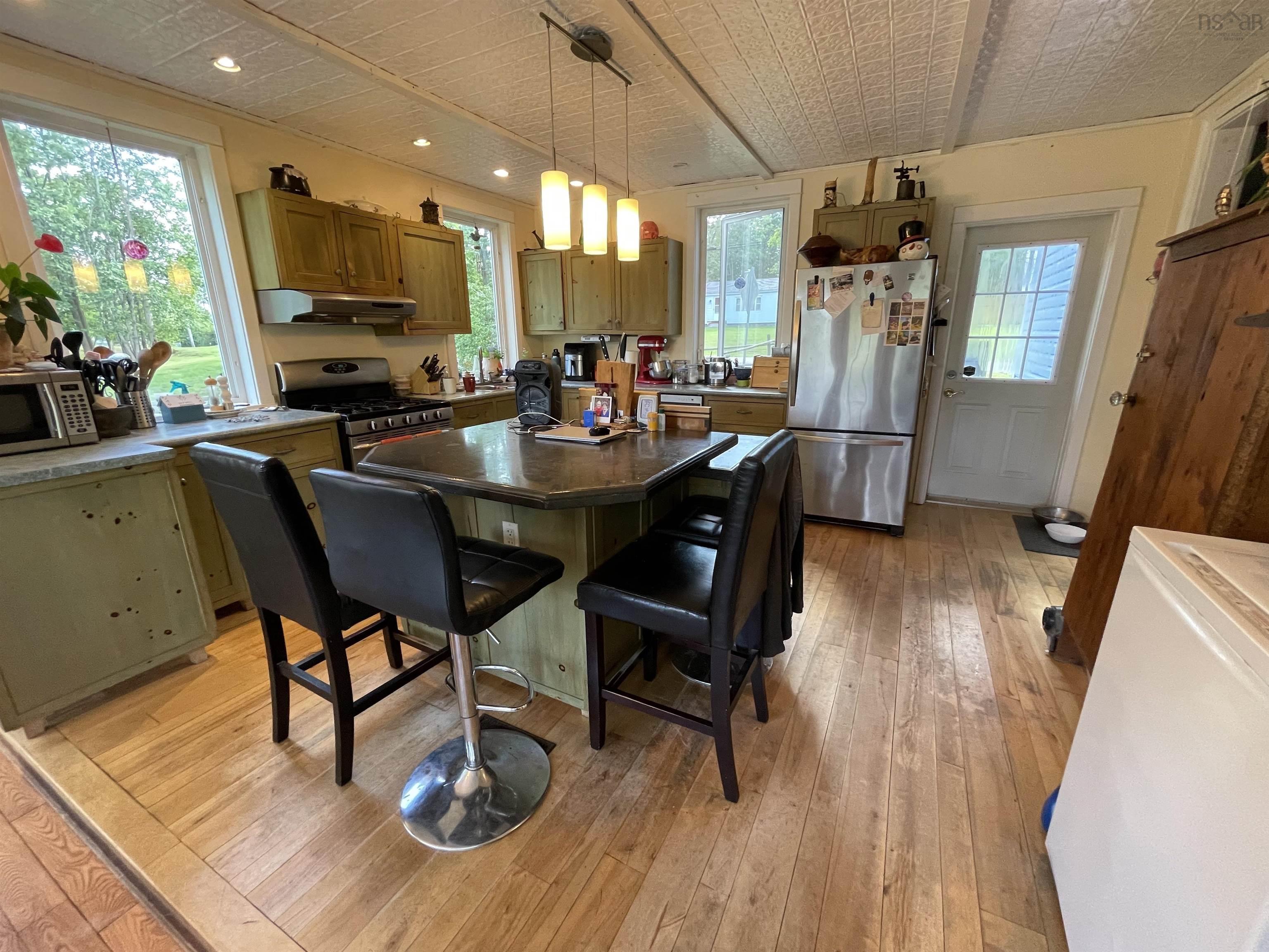 $299,000.00: 762 Medway River Road, Charleston