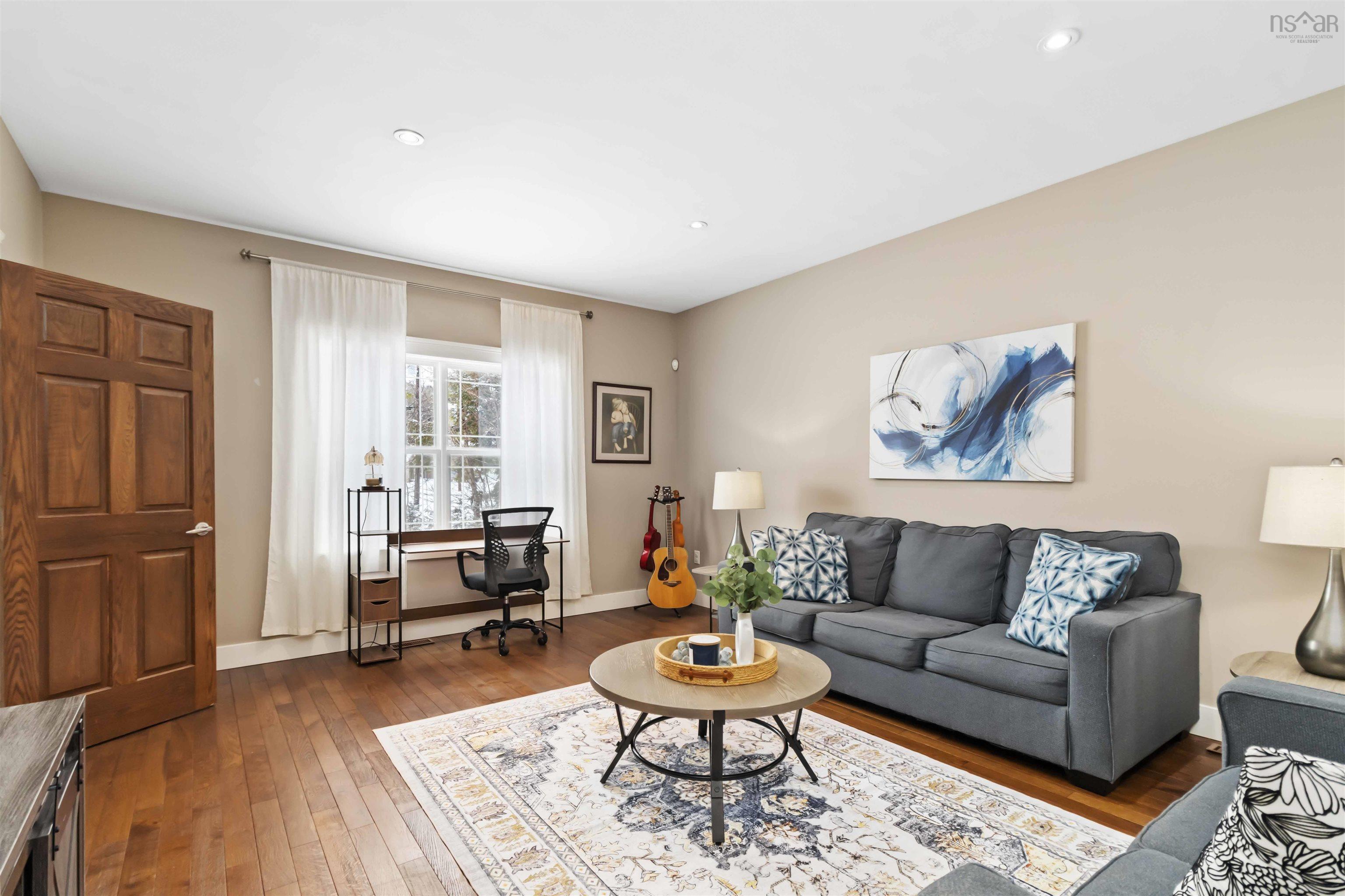 $1,099,000.00: 36 Crofters Close, Fall River
