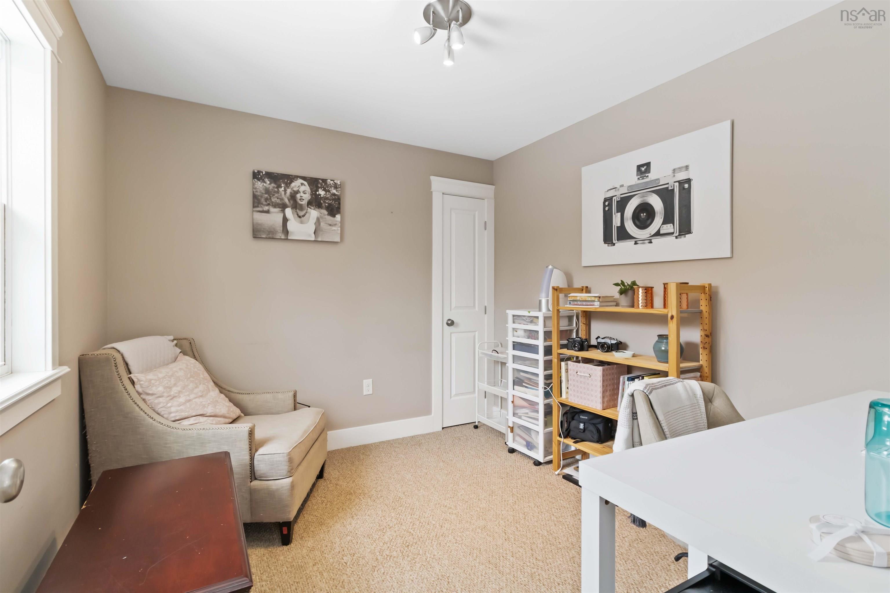 $1,099,000.00: 36 Crofters Close, Fall River