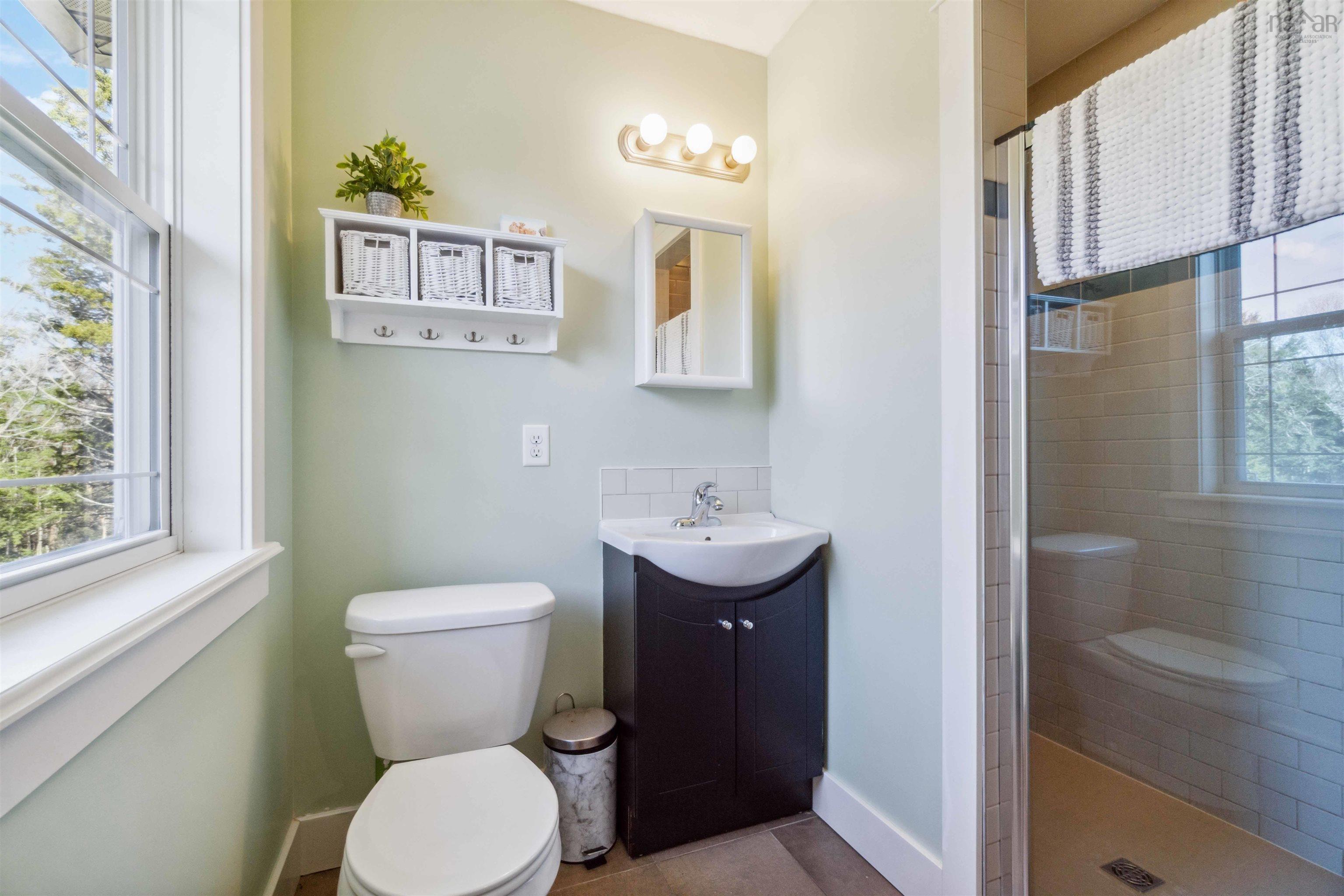 $1,099,000.00: 36 Crofters Close, Fall River