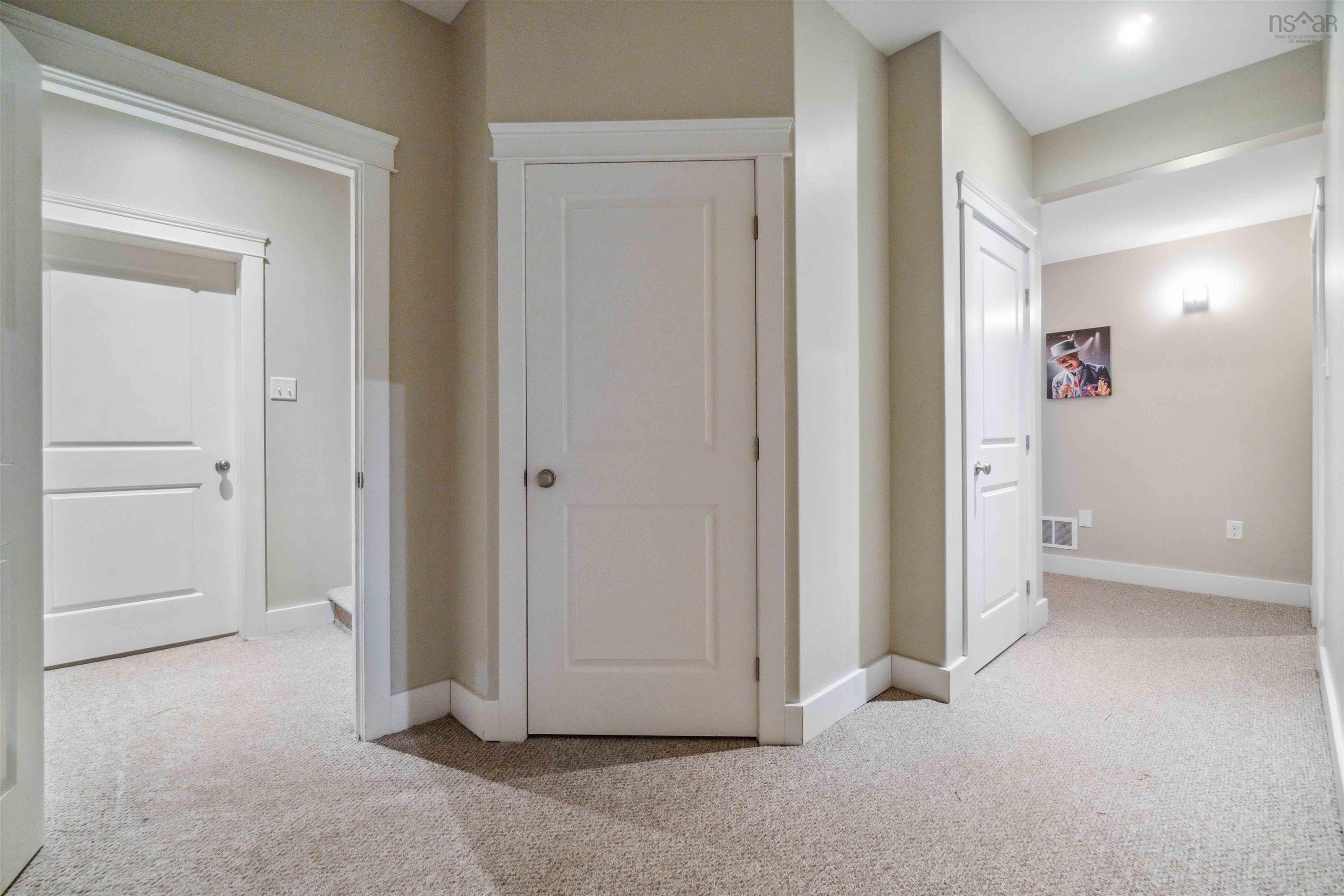 $1,099,000.00: 36 Crofters Close, Fall River