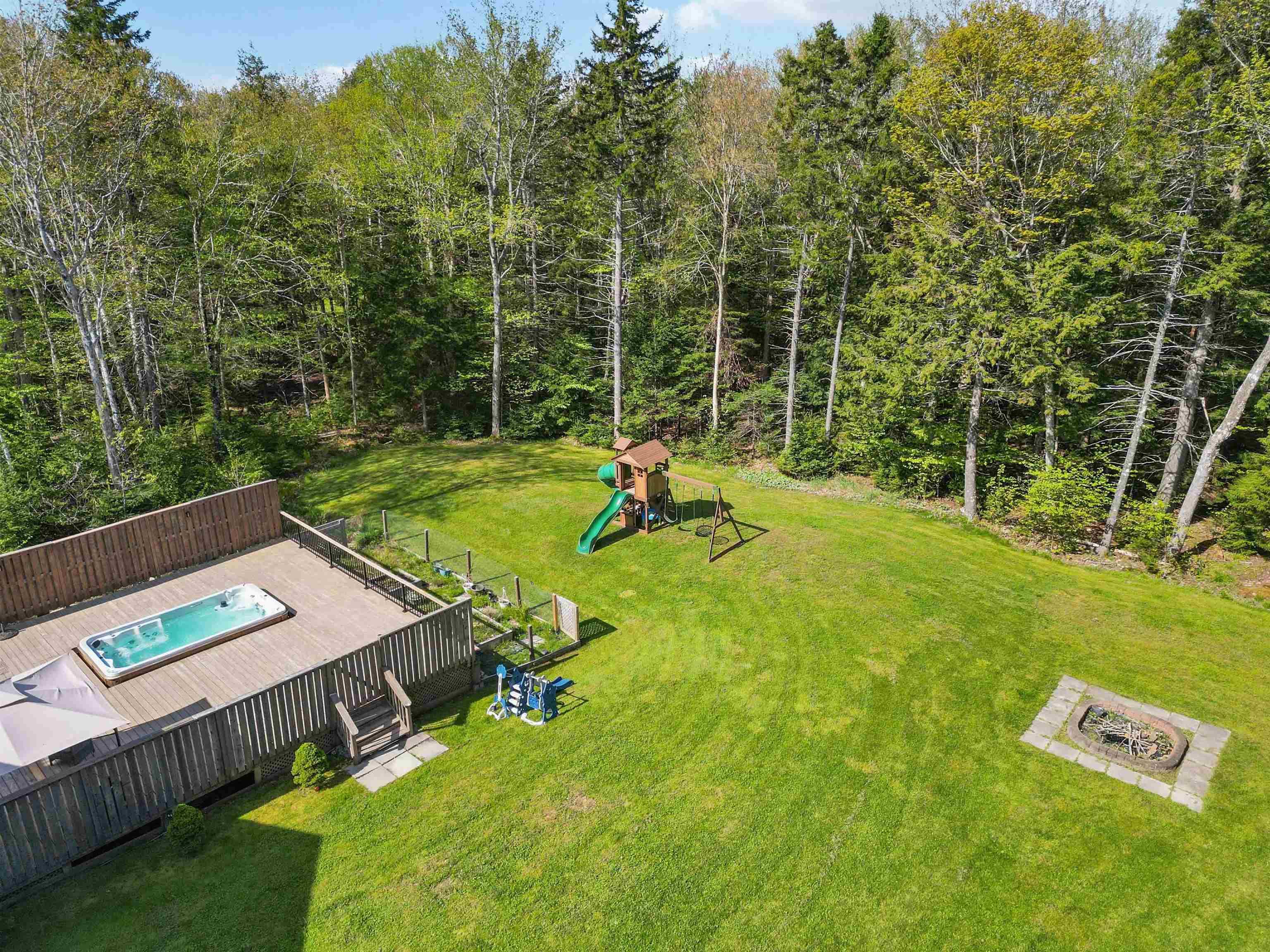 $1,099,000.00: 36 Crofters Close, Fall River