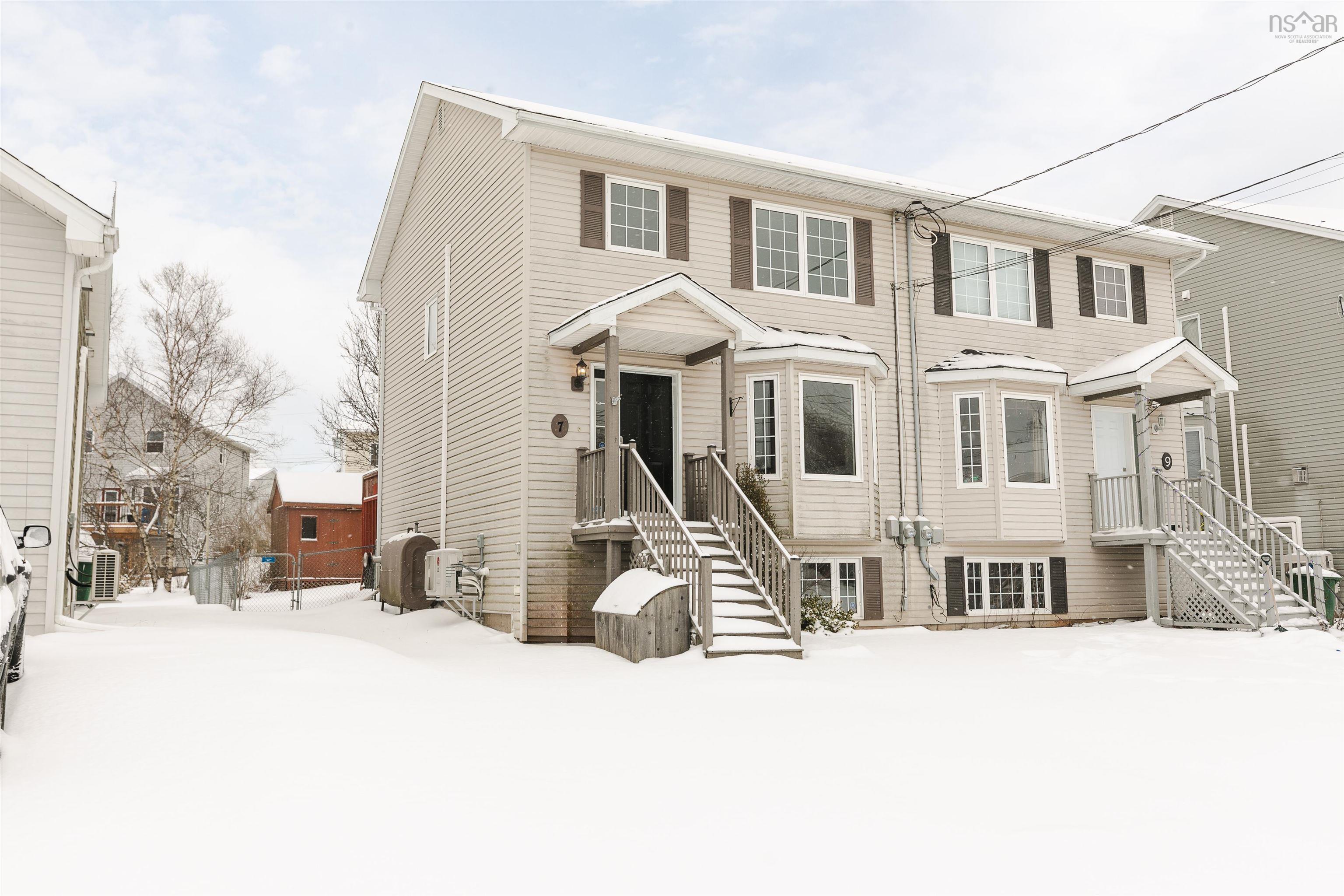 $449,900.00: 7 Chinook Court, Dartmouth