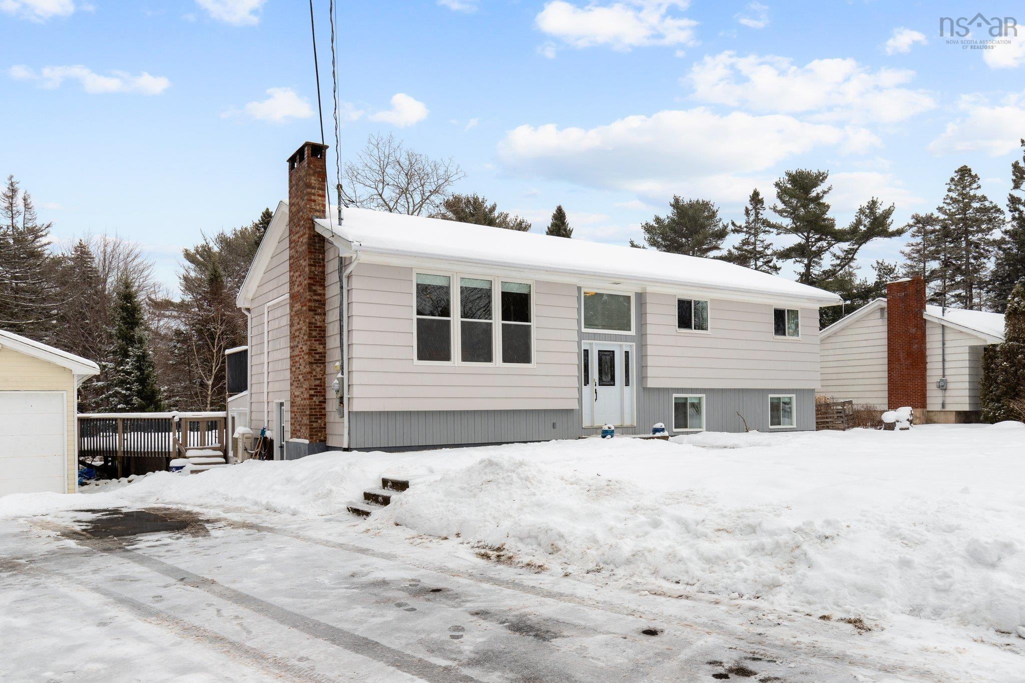 $499,900.00: 222 Old Trunk 3 Highway, East Chester