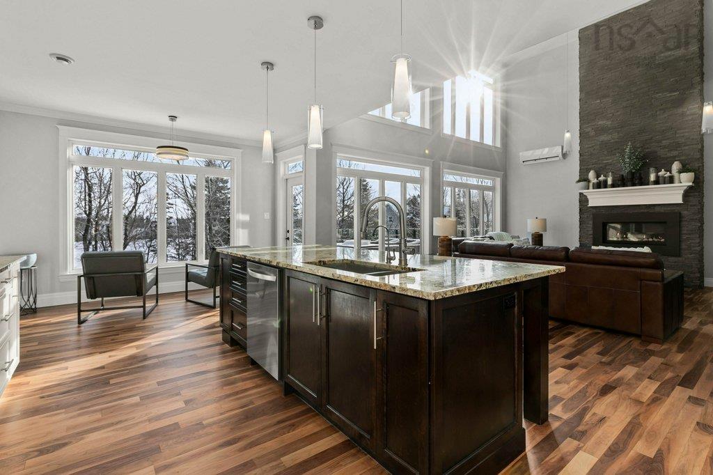 $1,595,000.00: 119 Granite Cove Drive, Hubley