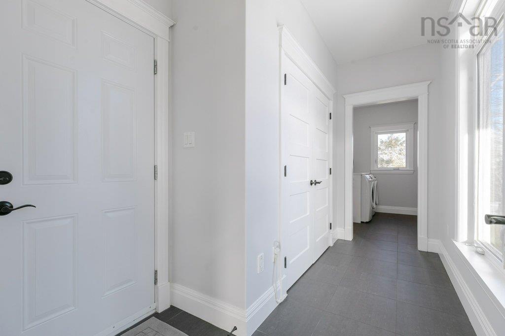 $1,595,000.00: 119 Granite Cove Drive, Hubley