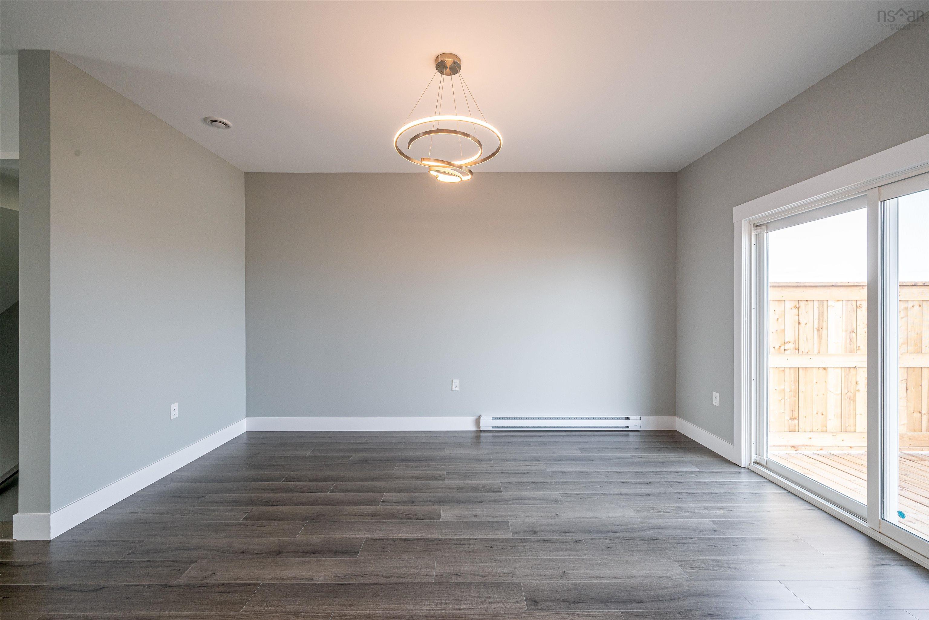 $725,000.00: 302 Higgins Avenue, Beechville