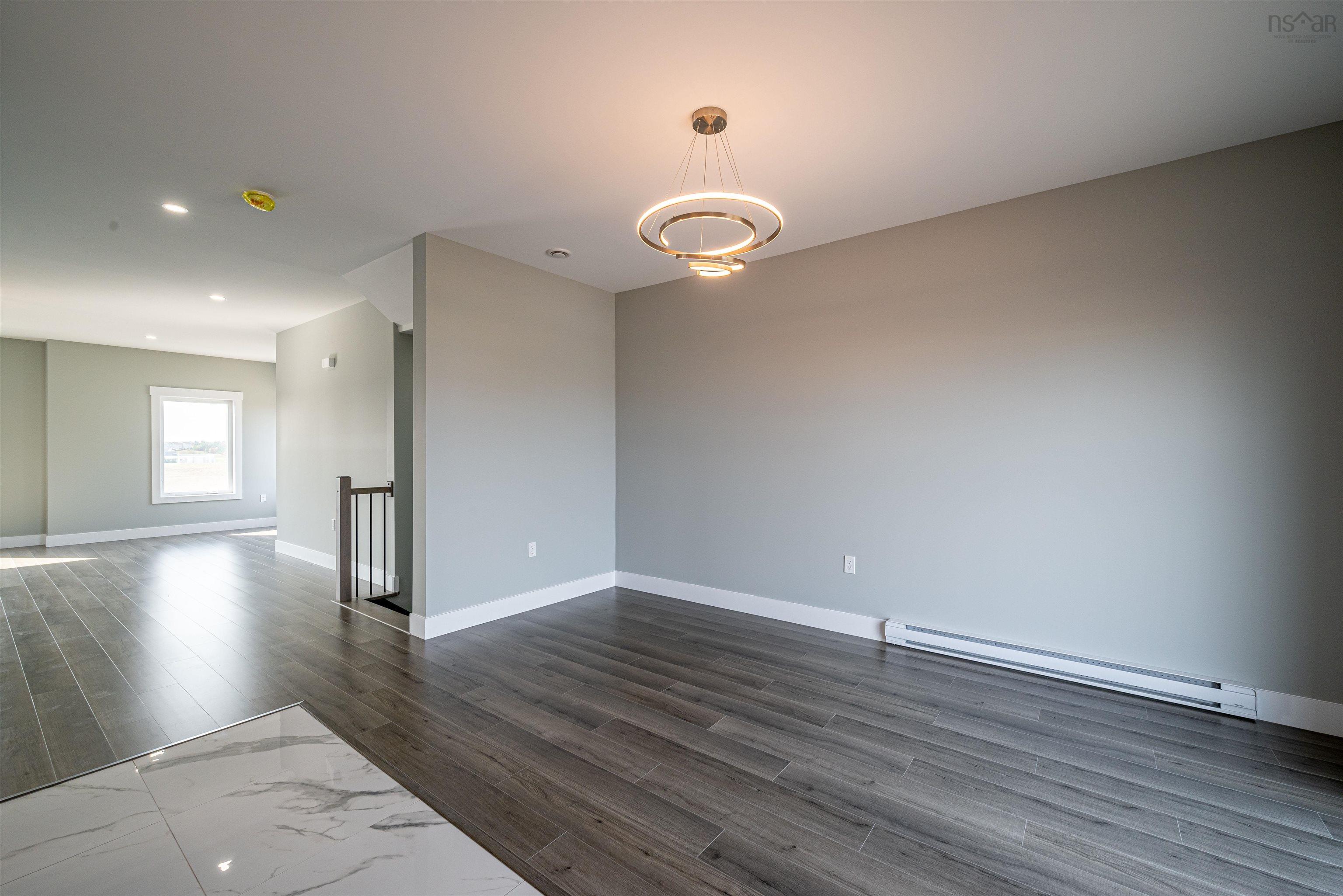 $725,000.00: 302 Higgins Avenue, Beechville