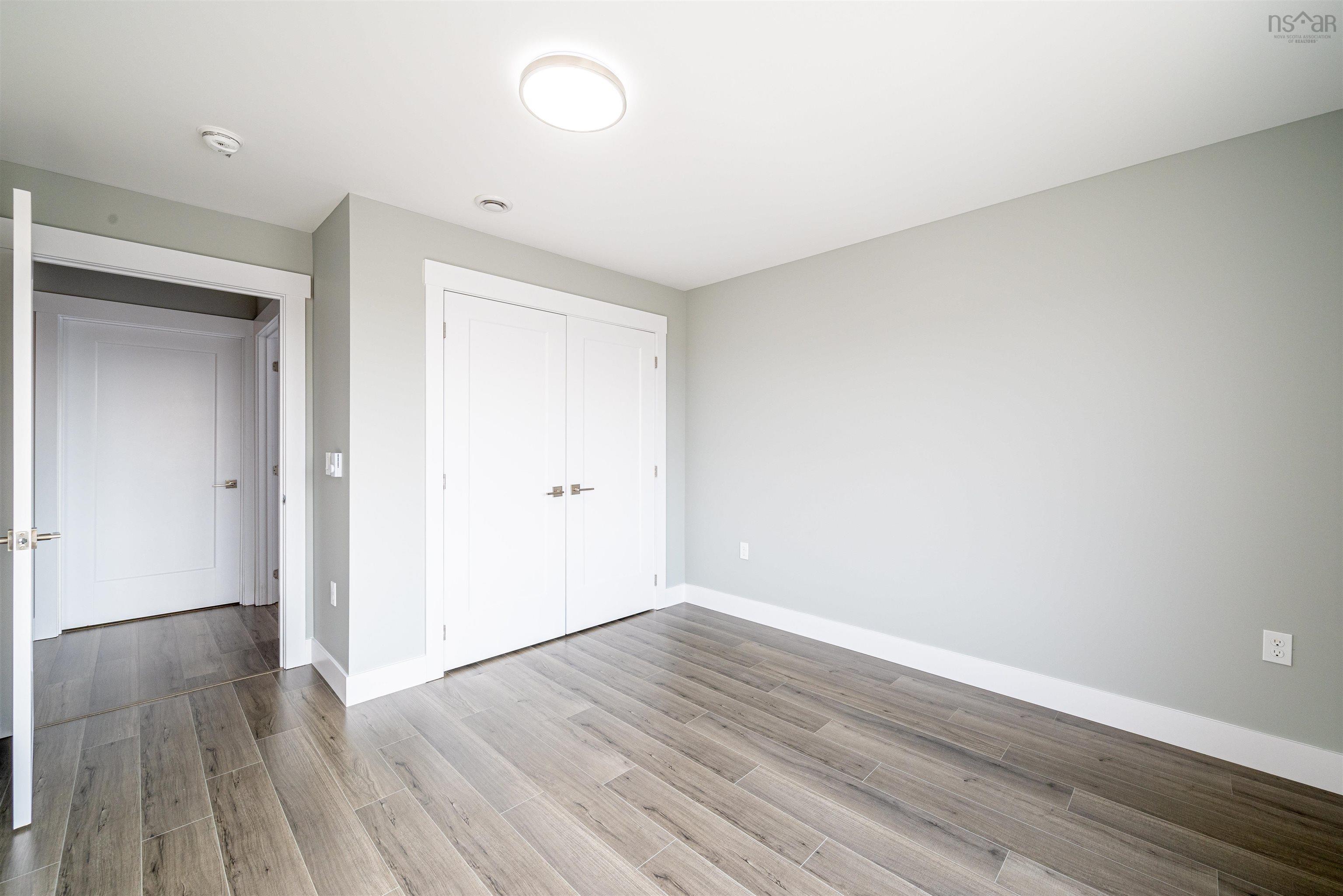 $725,000.00: 302 Higgins Avenue, Beechville