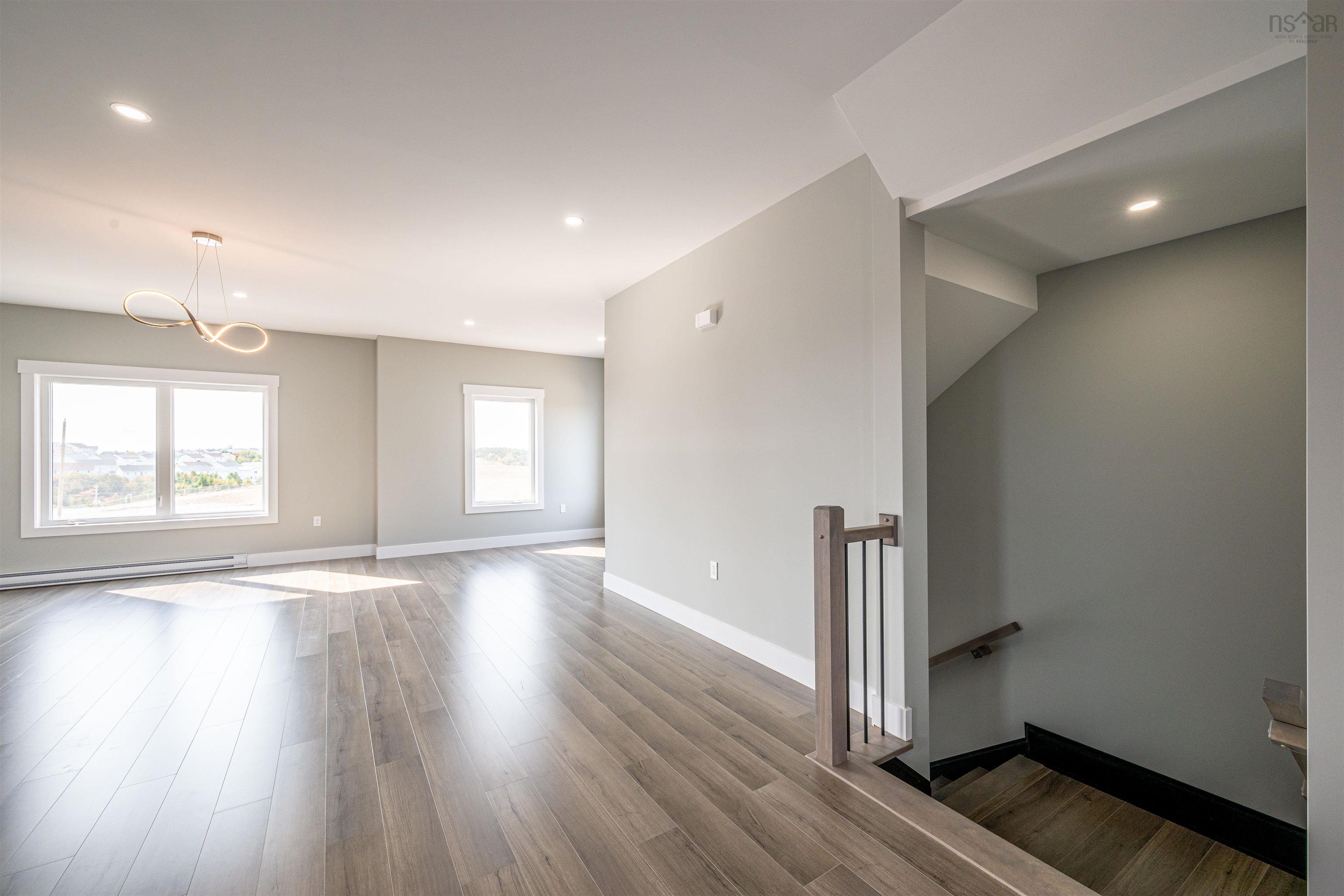 $725,000.00: 302 Higgins Avenue, Beechville