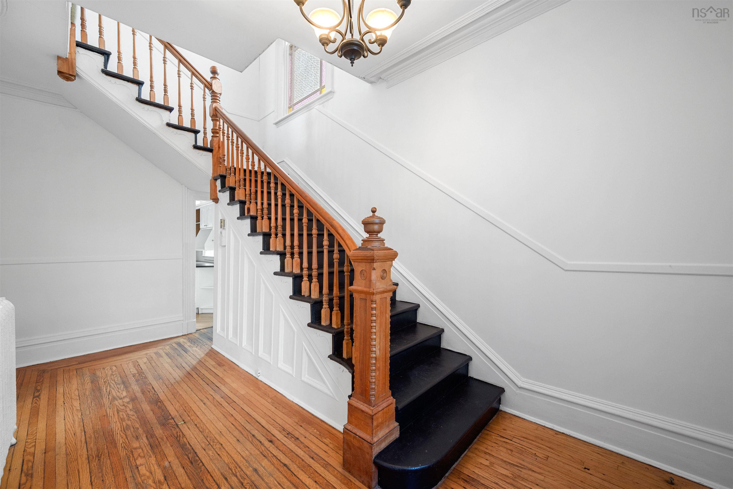 $899,000.00: 5312 South Street, Halifax Peninsula