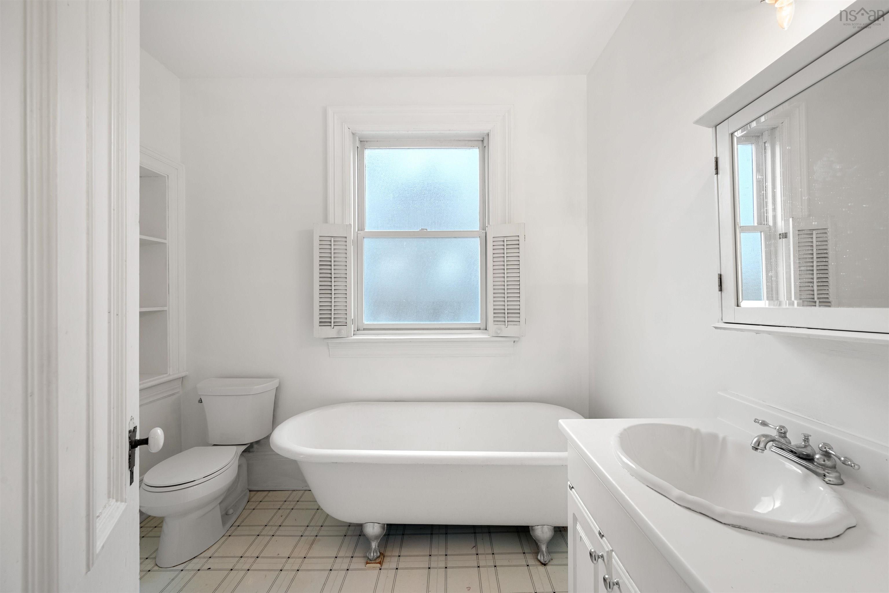 $899,000.00: 5312 South Street, Halifax Peninsula