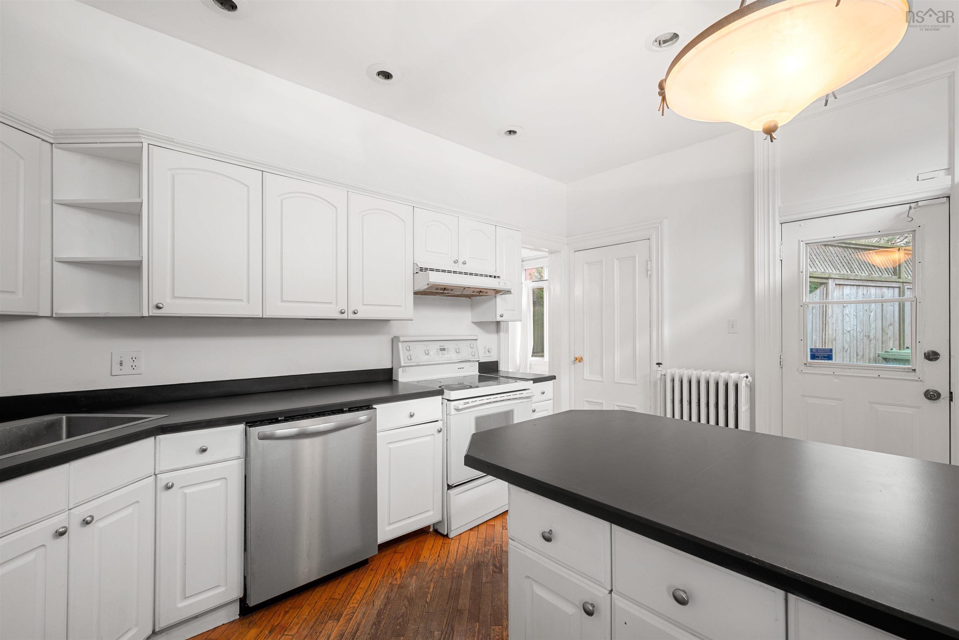 $899,000.00: 5312 South Street, Halifax Peninsula