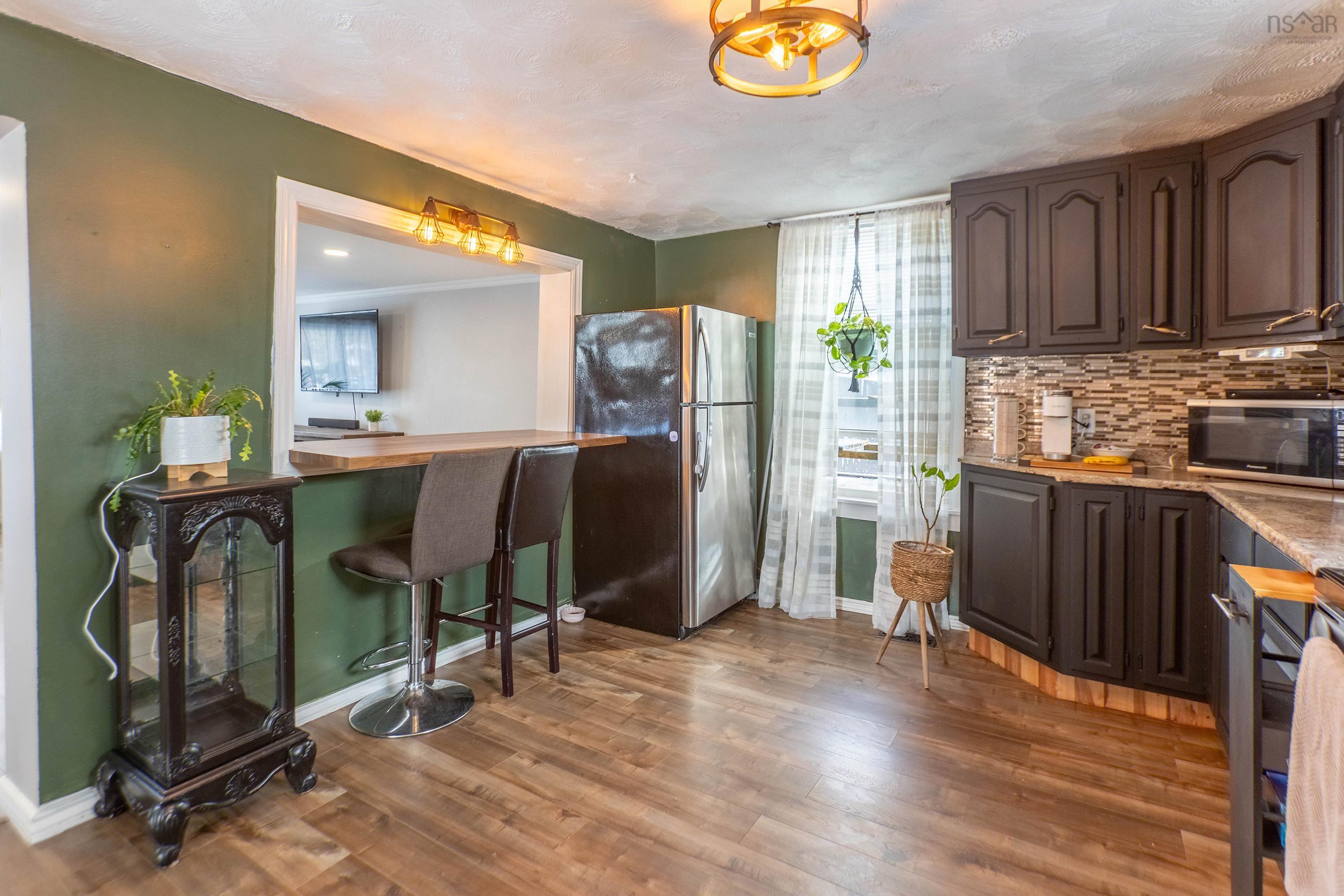 $154,900.00: 33 Park Street, Amherst