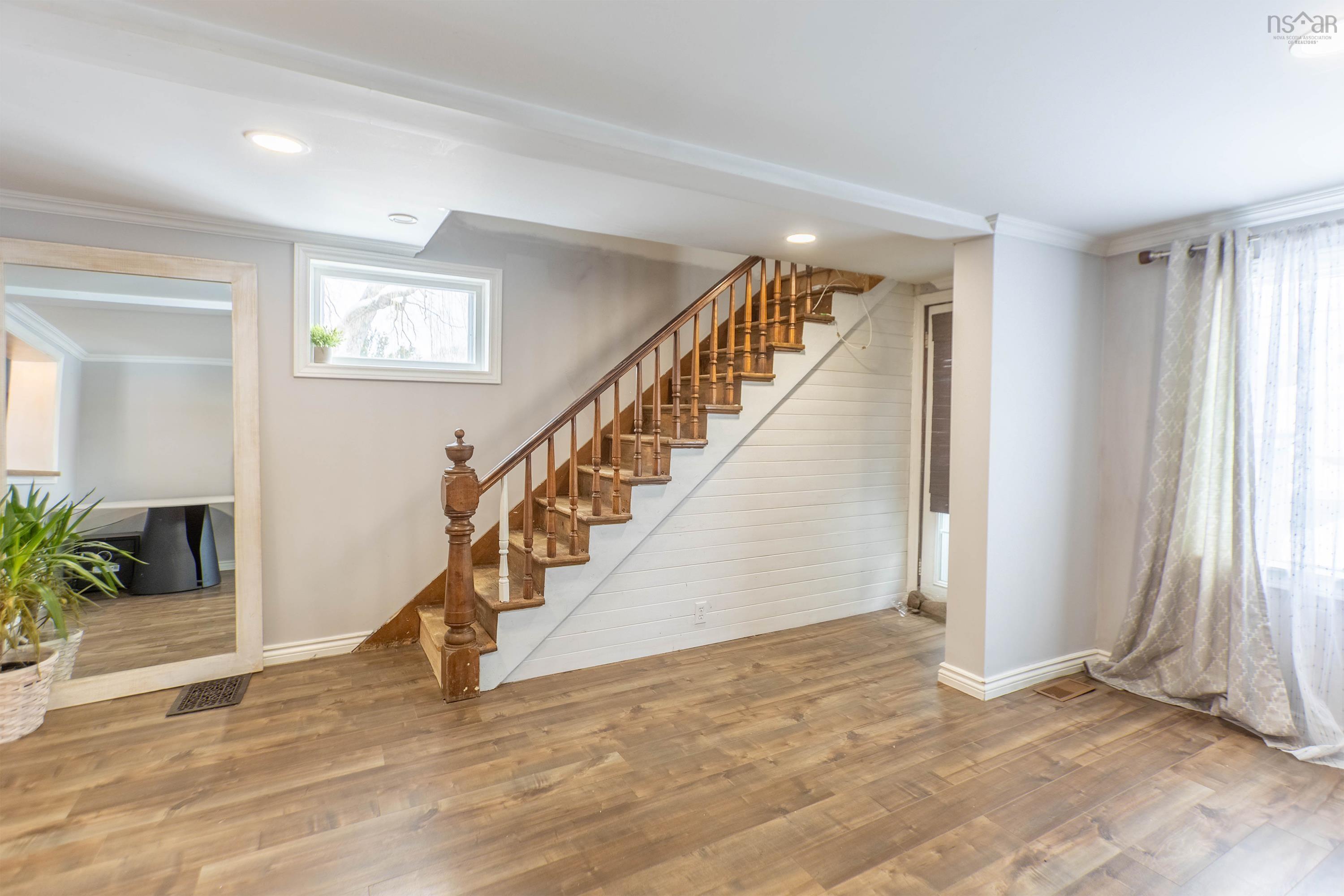 $154,900.00: 33 Park Street, Amherst
