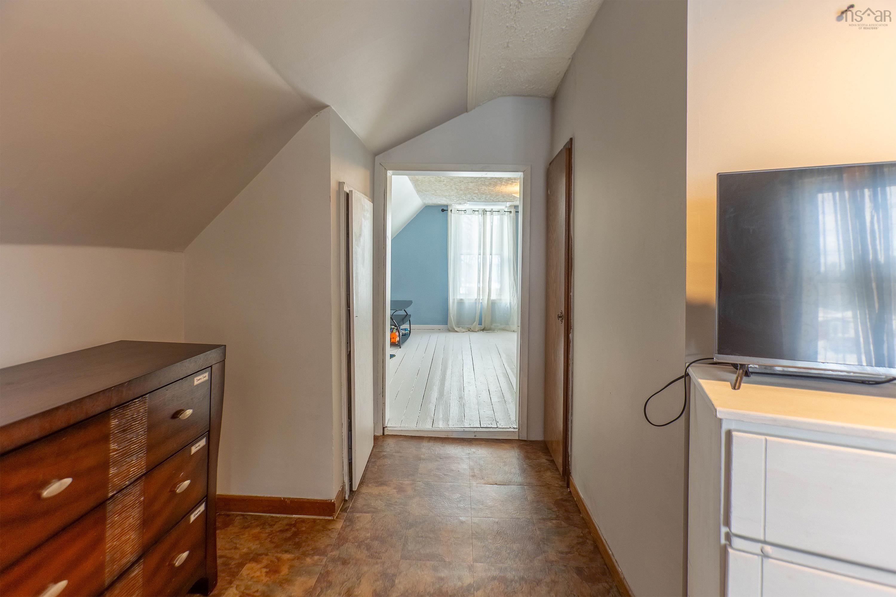 $154,900.00: 33 Park Street, Amherst