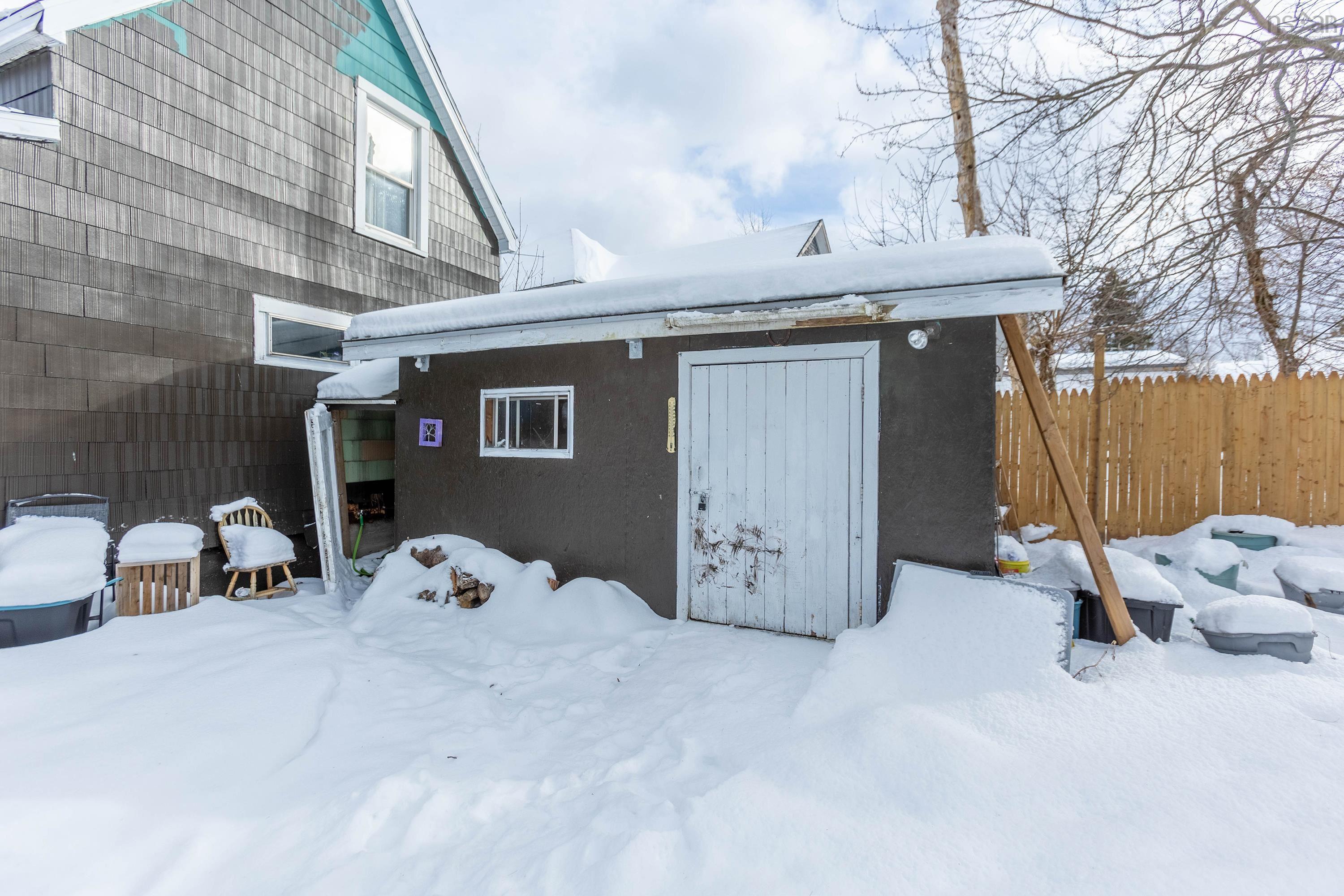 $154,900.00: 33 Park Street, Amherst