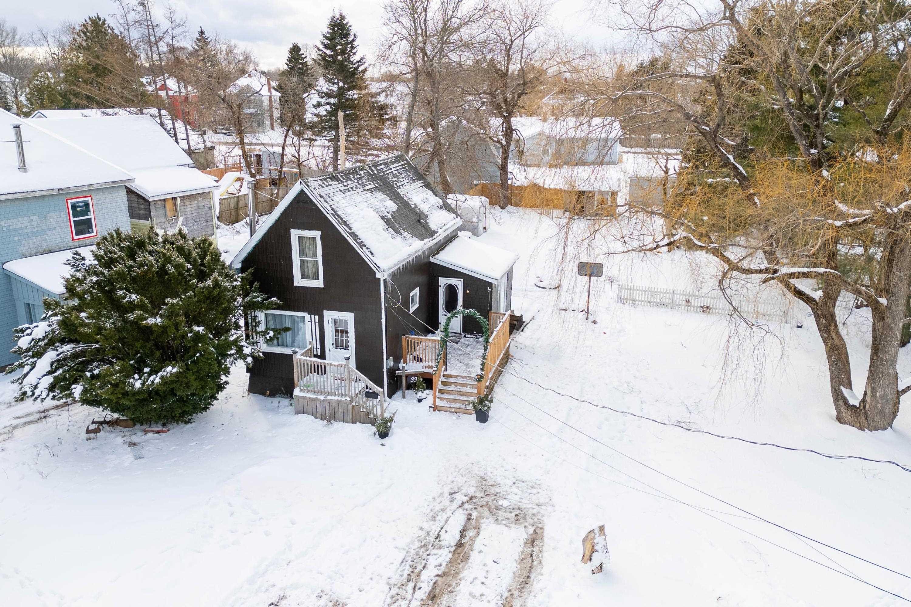 $154,900.00: 33 Park Street, Amherst