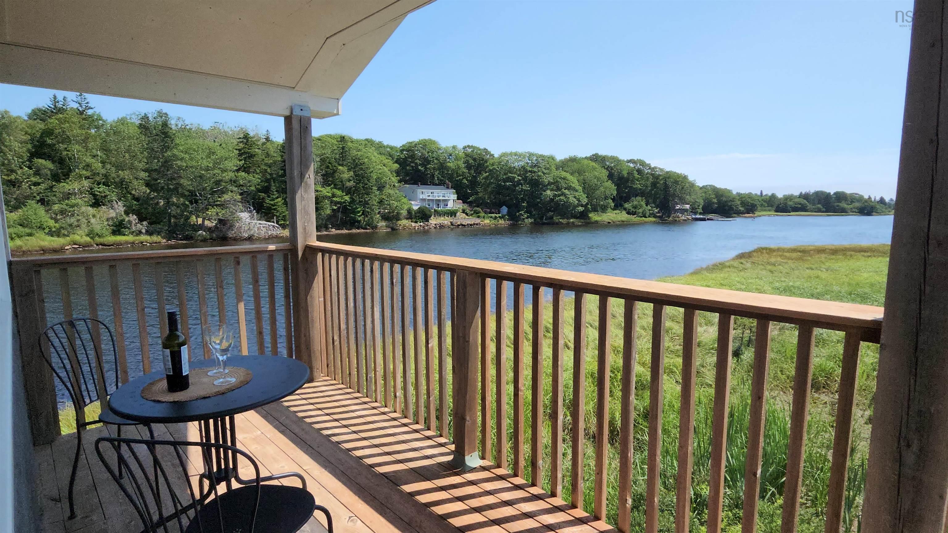 $499,000.00: 5 Green Bay Road, Petite Rivière