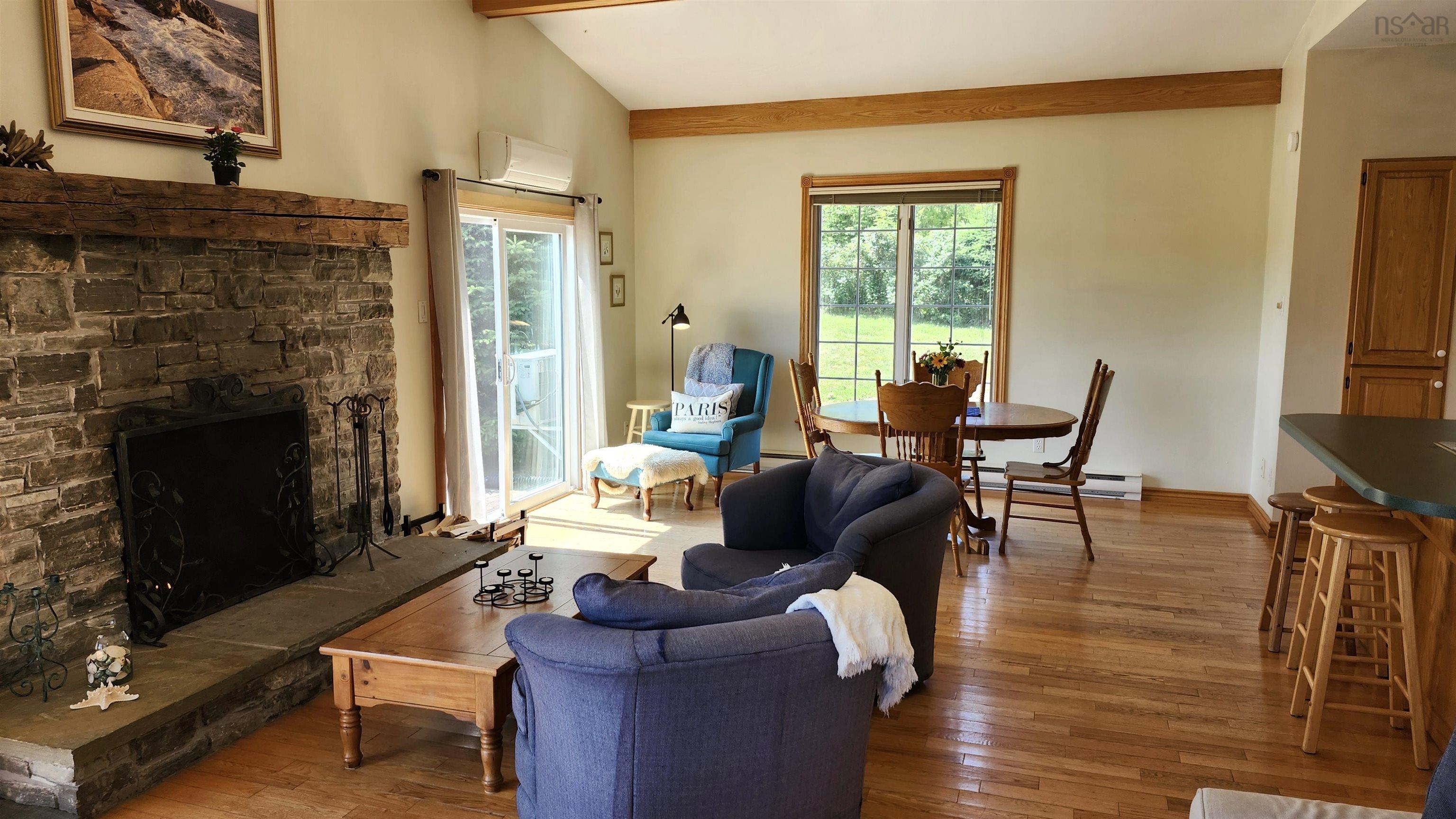 $499,000.00: 5 Green Bay Road, Petite Rivière