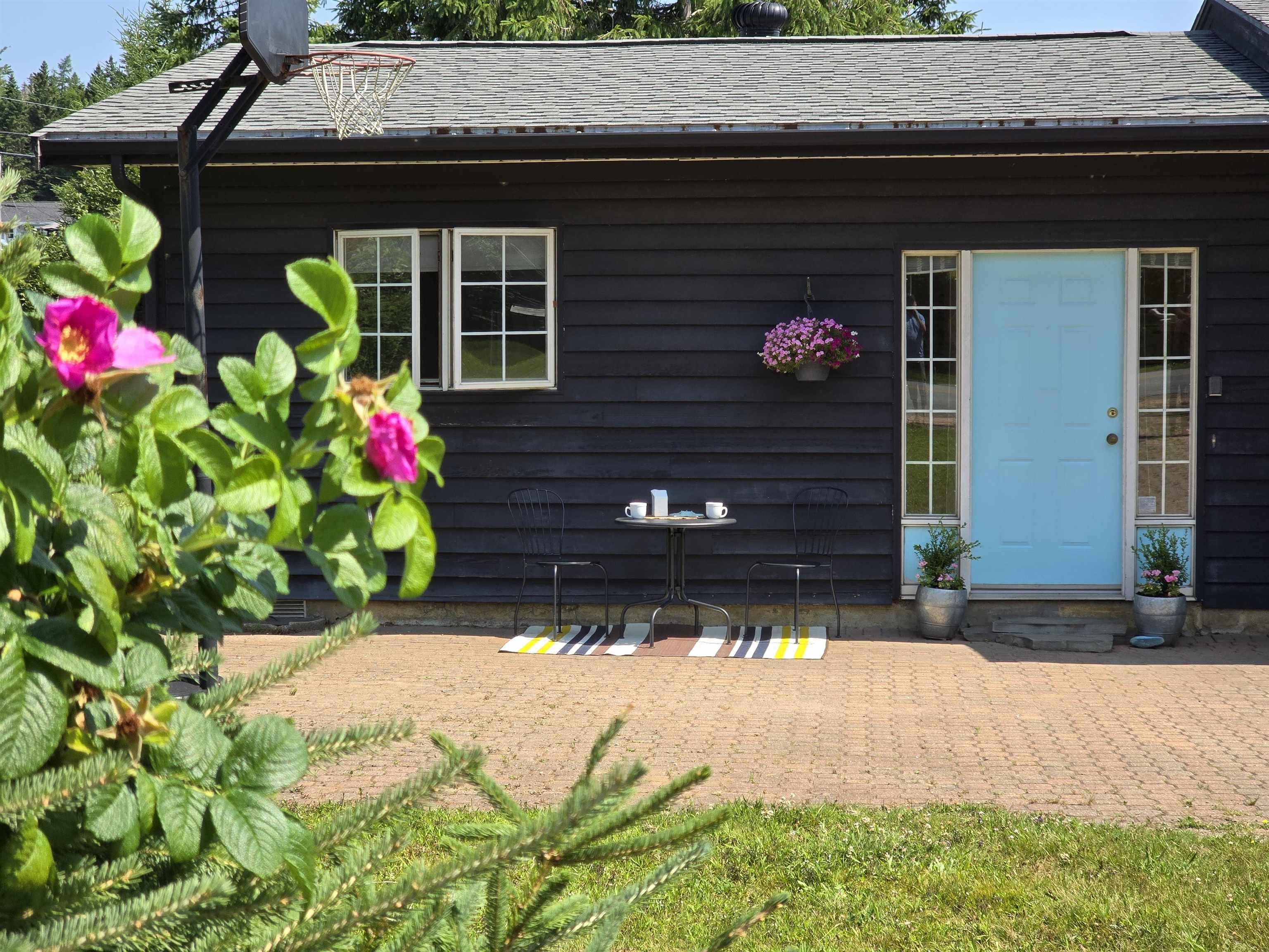 $499,000.00: 5 Green Bay Road, Petite Rivière