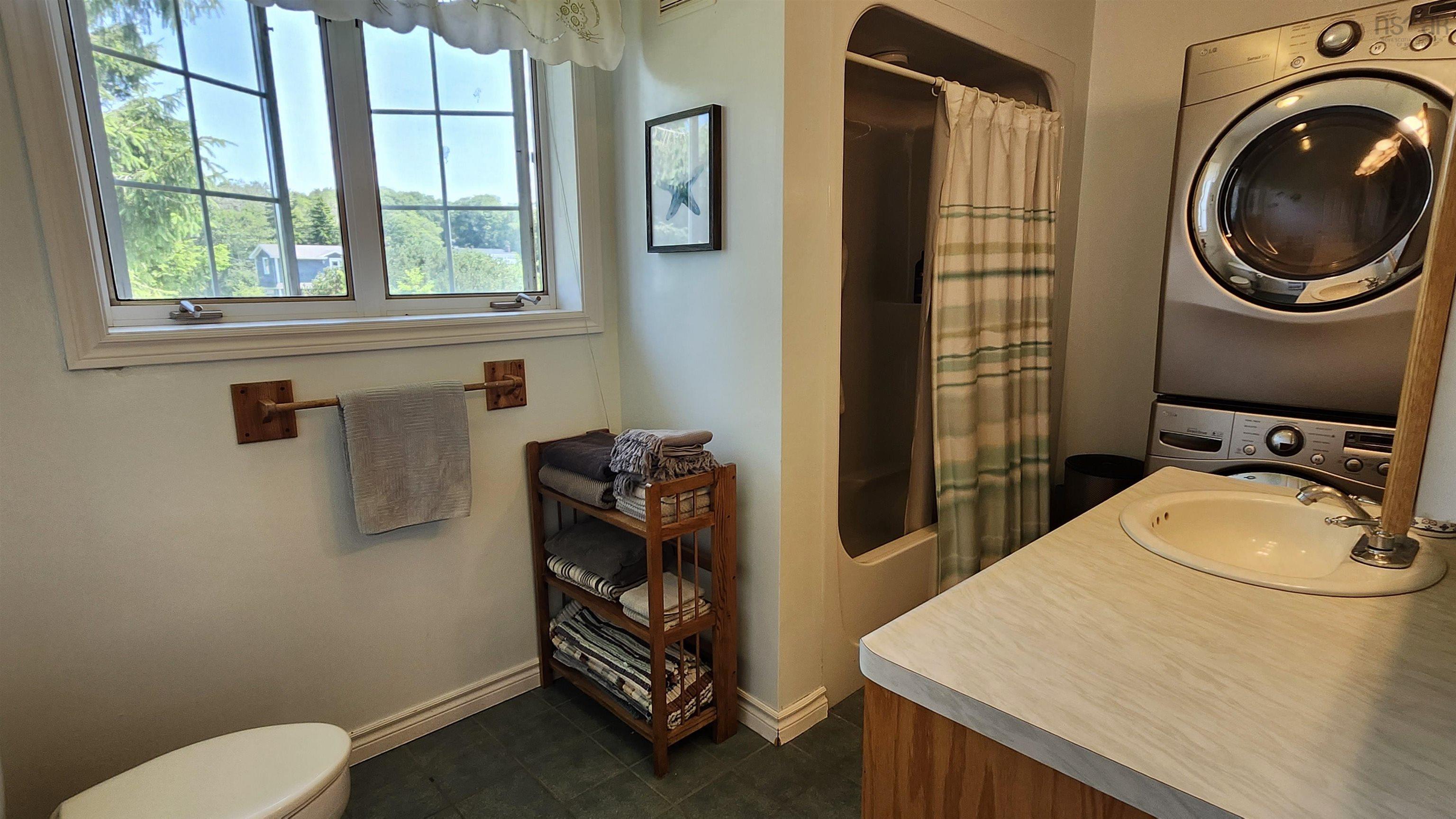 $499,000.00: 5 Green Bay Road, Petite Rivière