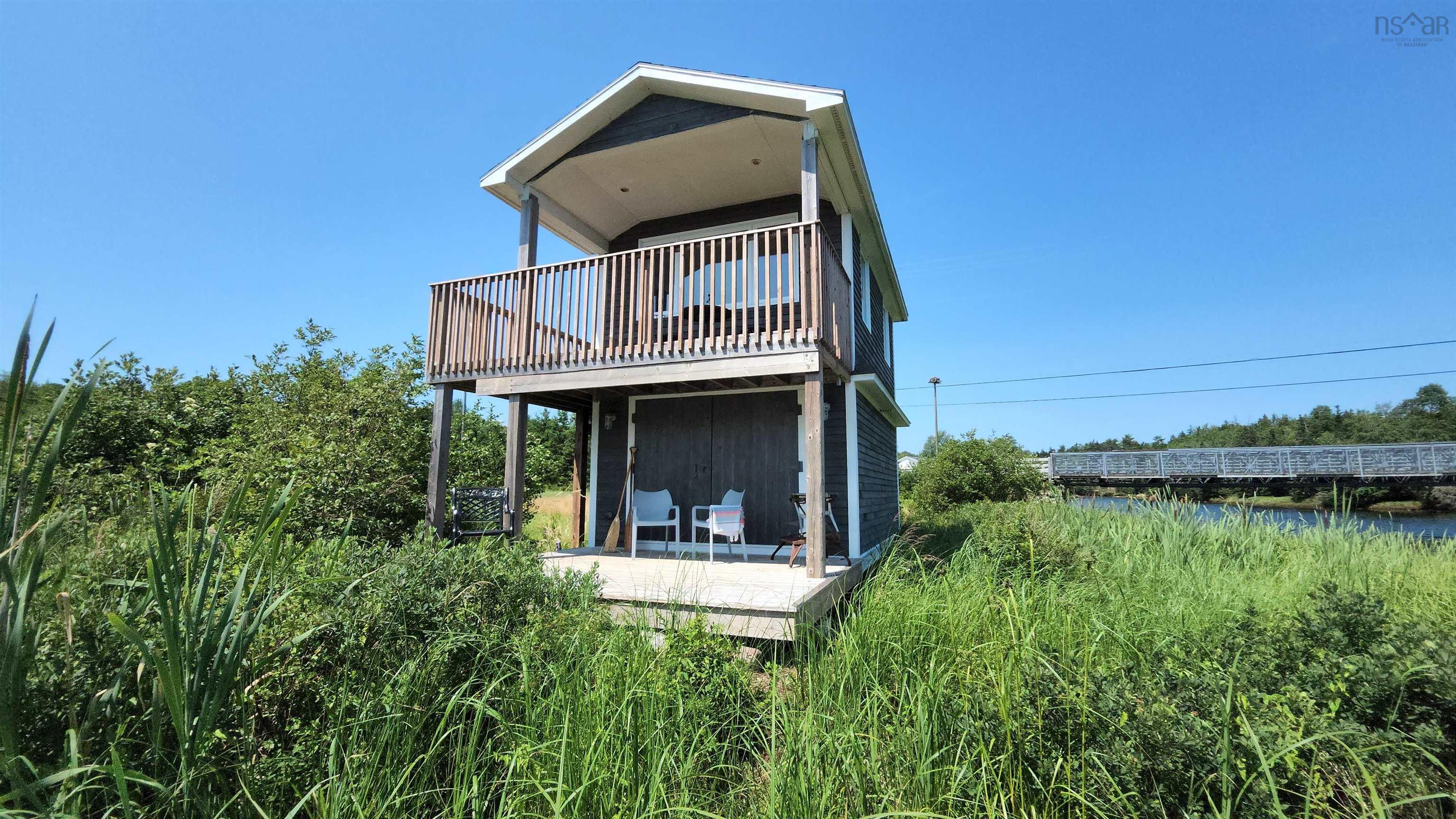 $499,000.00: 5 Green Bay Road, Petite Rivière