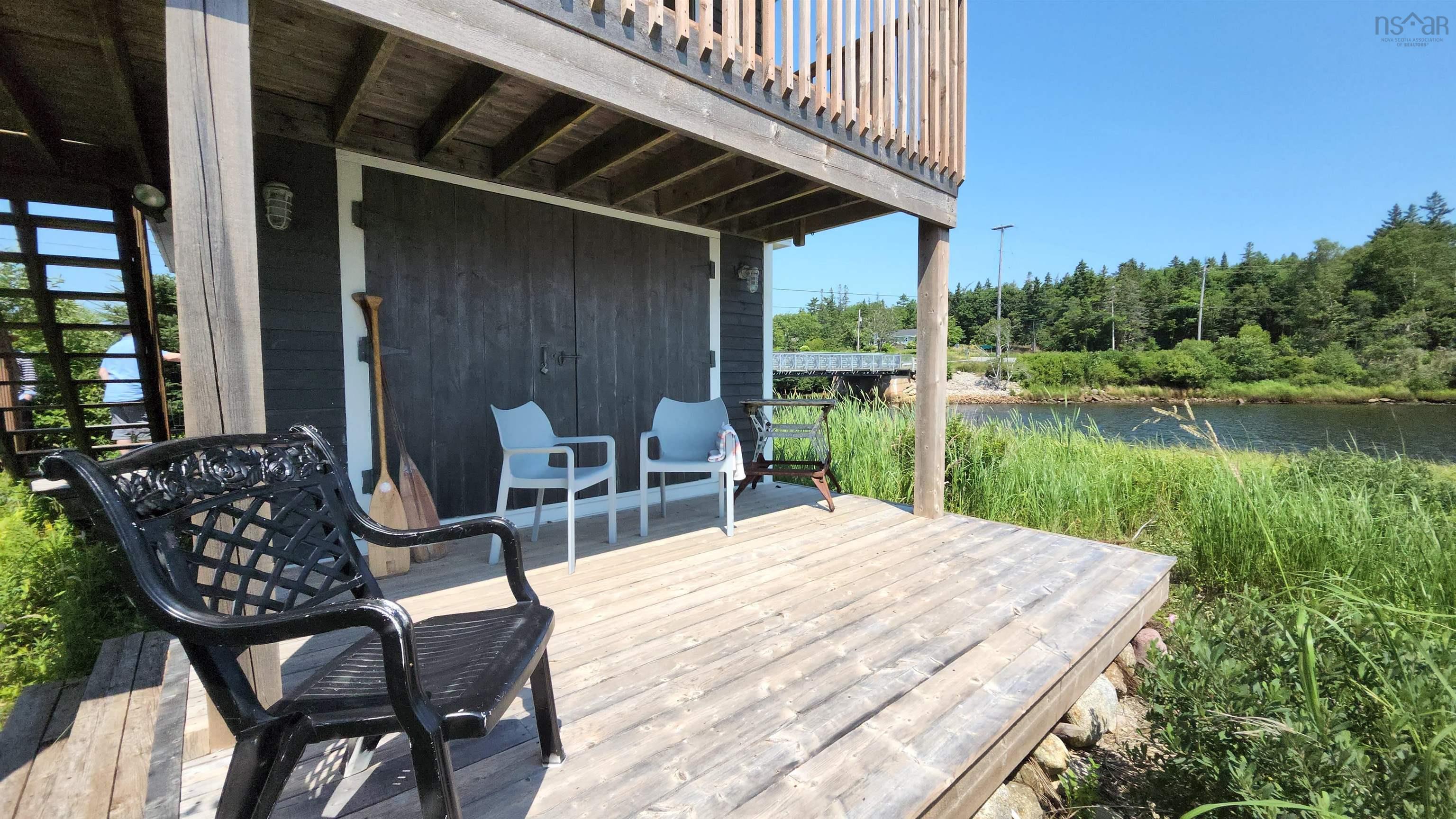 $499,000.00: 5 Green Bay Road, Petite Rivière