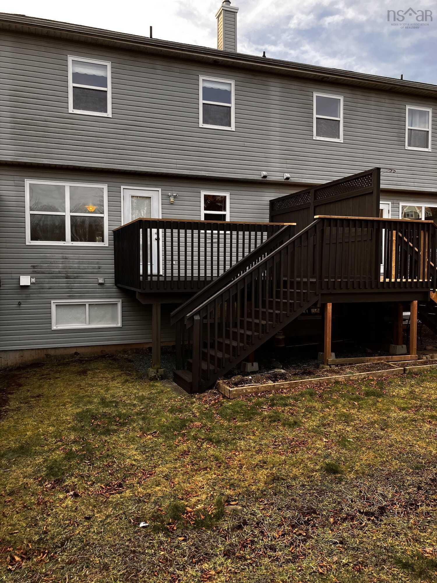 $549,900.00: 15 Woodhaven Close, Dartmouth