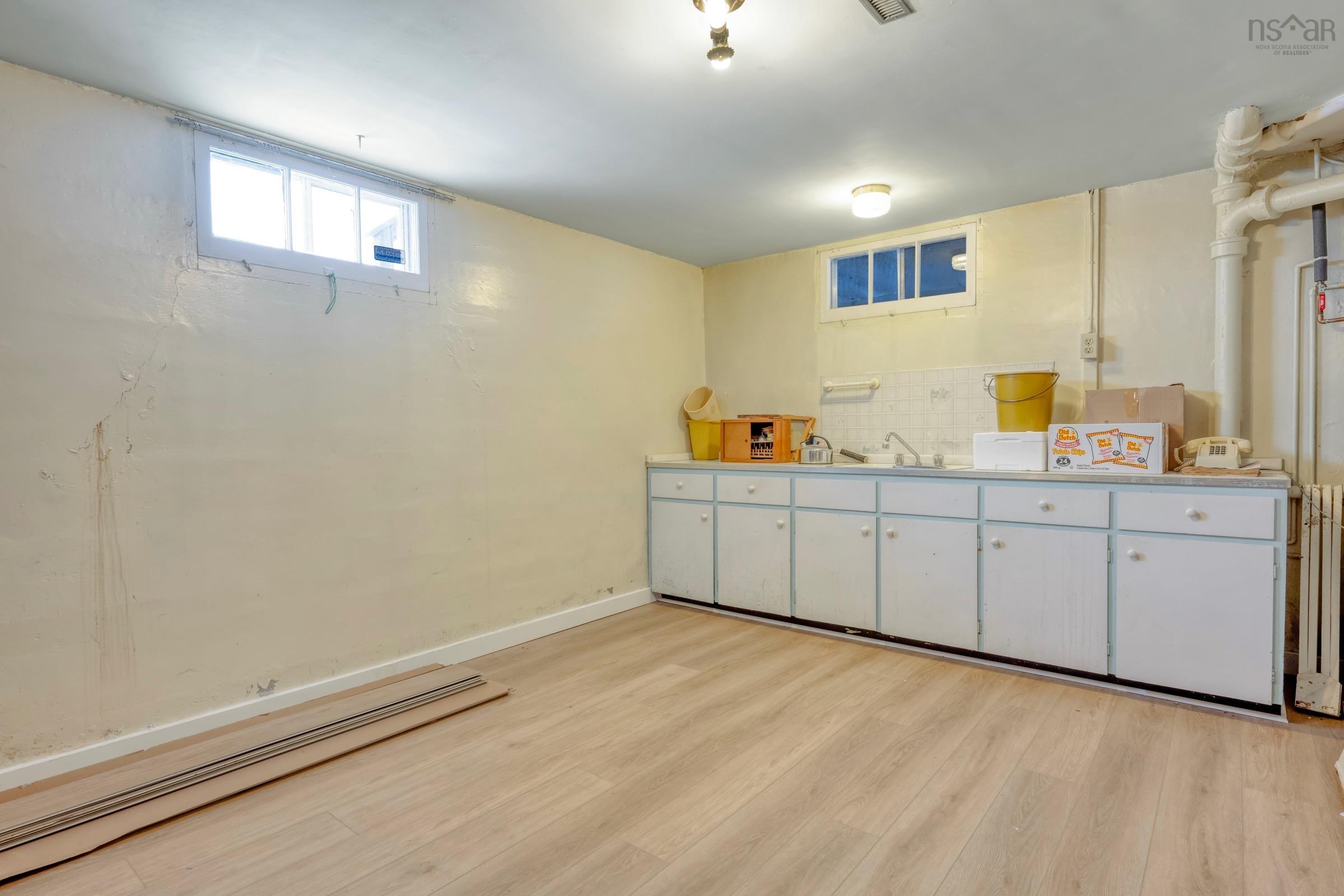 $498,000.00: 143 Brook Street, Lunenburg