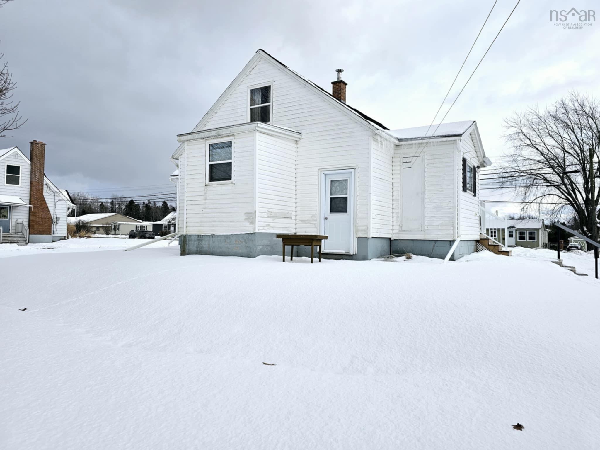 $250,000.00: 405 Pictou Road, Bible Hill