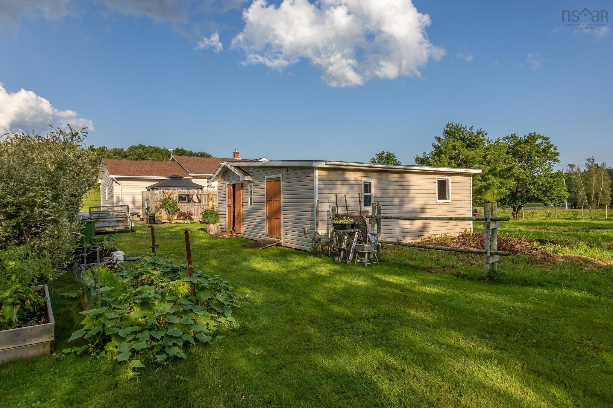 $599,900.00: 2 Ferris Drive, Dutch Settlement