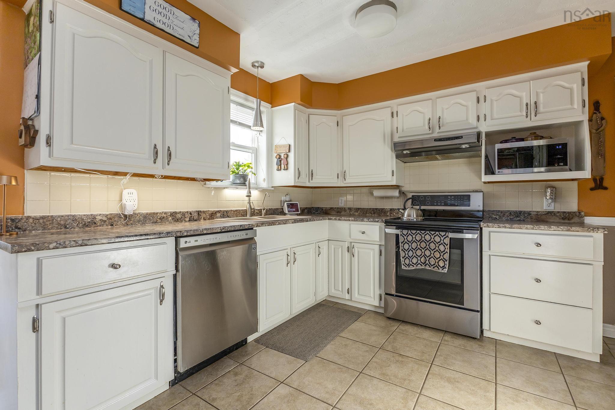 $599,900.00: 2 Ferris Drive, Dutch Settlement