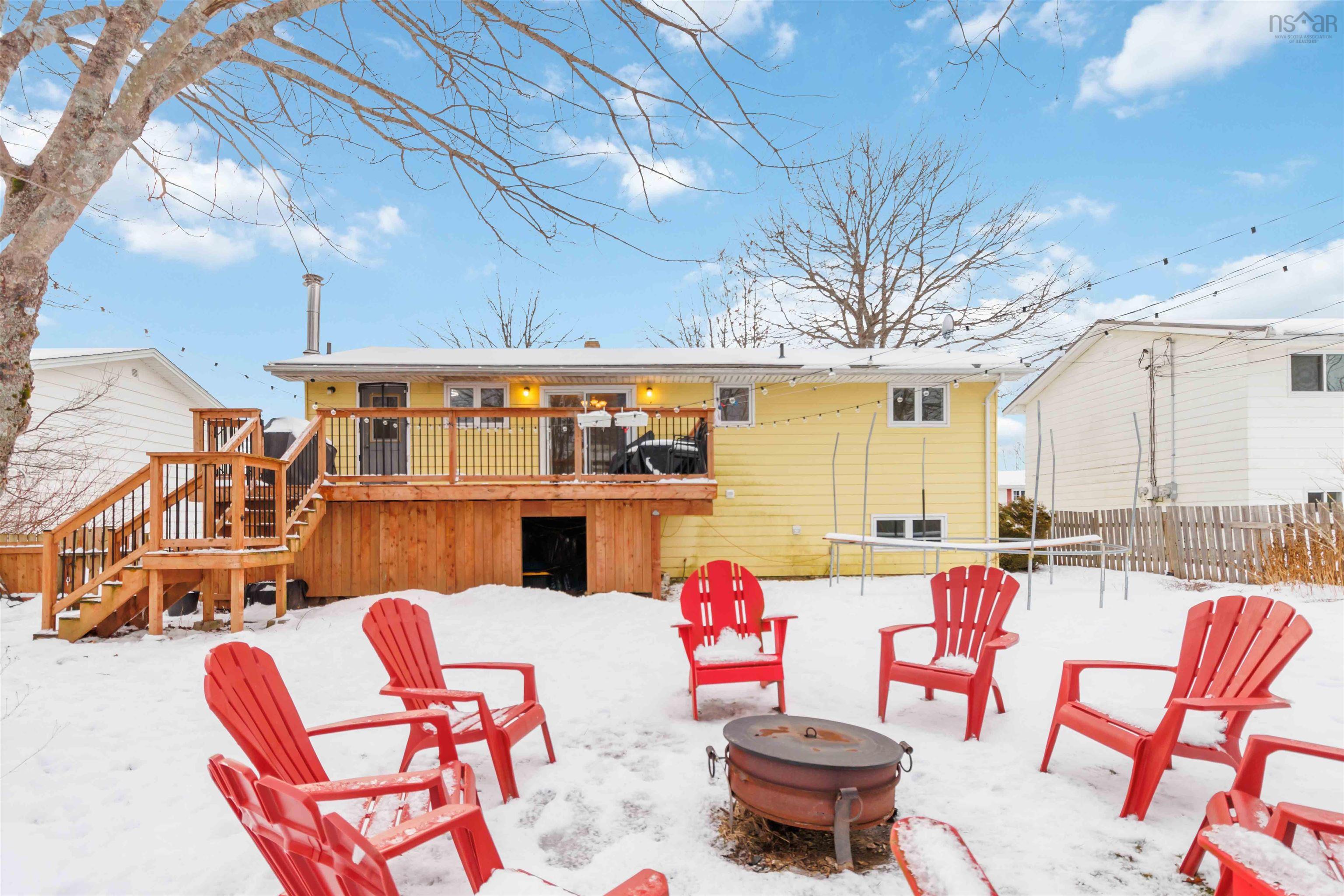 $499,900.00: 31 Pope Crescent, Lower Sackville