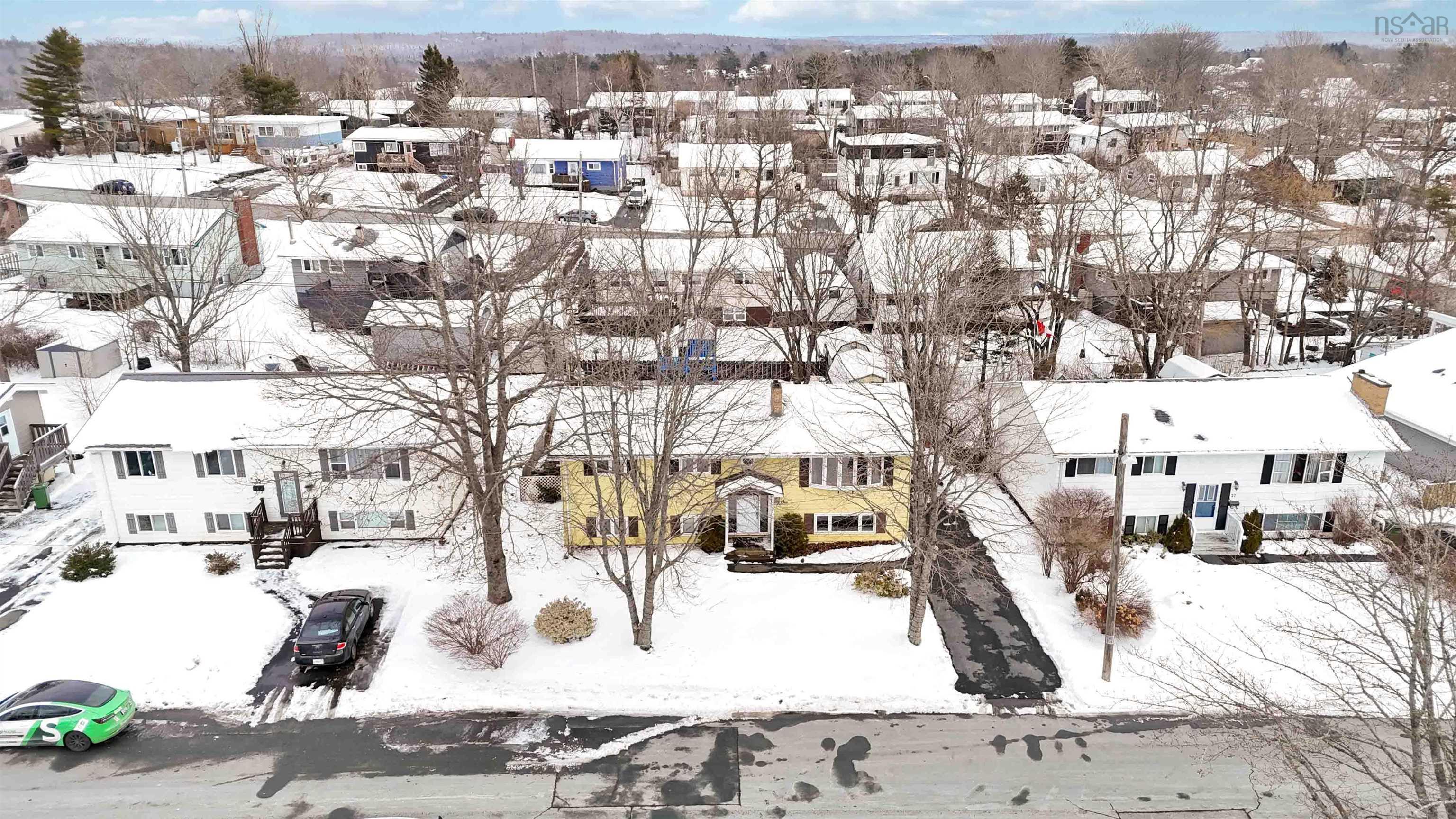 $499,900.00: 31 Pope Crescent, Lower Sackville