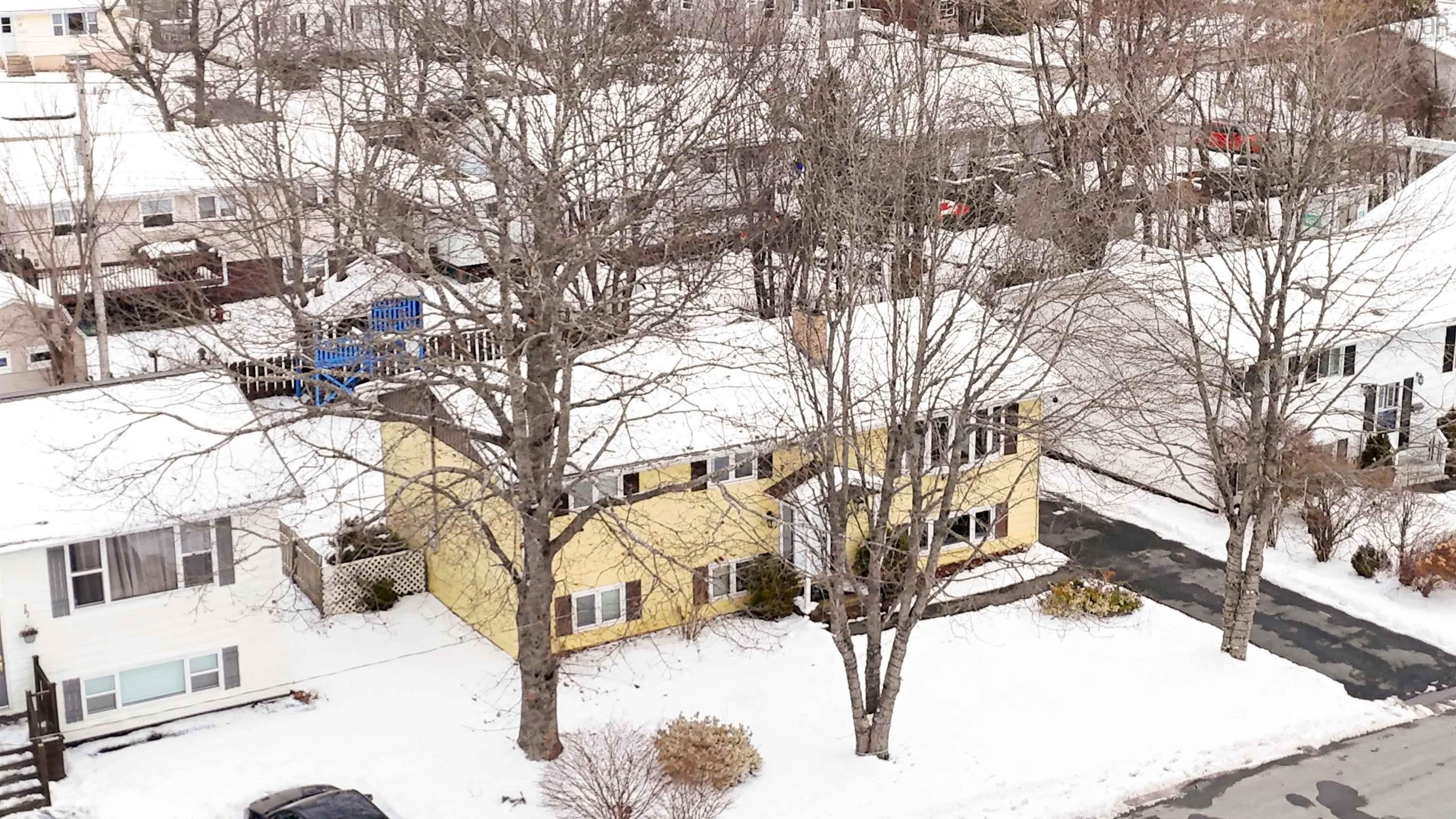 $499,900.00: 31 Pope Crescent, Lower Sackville