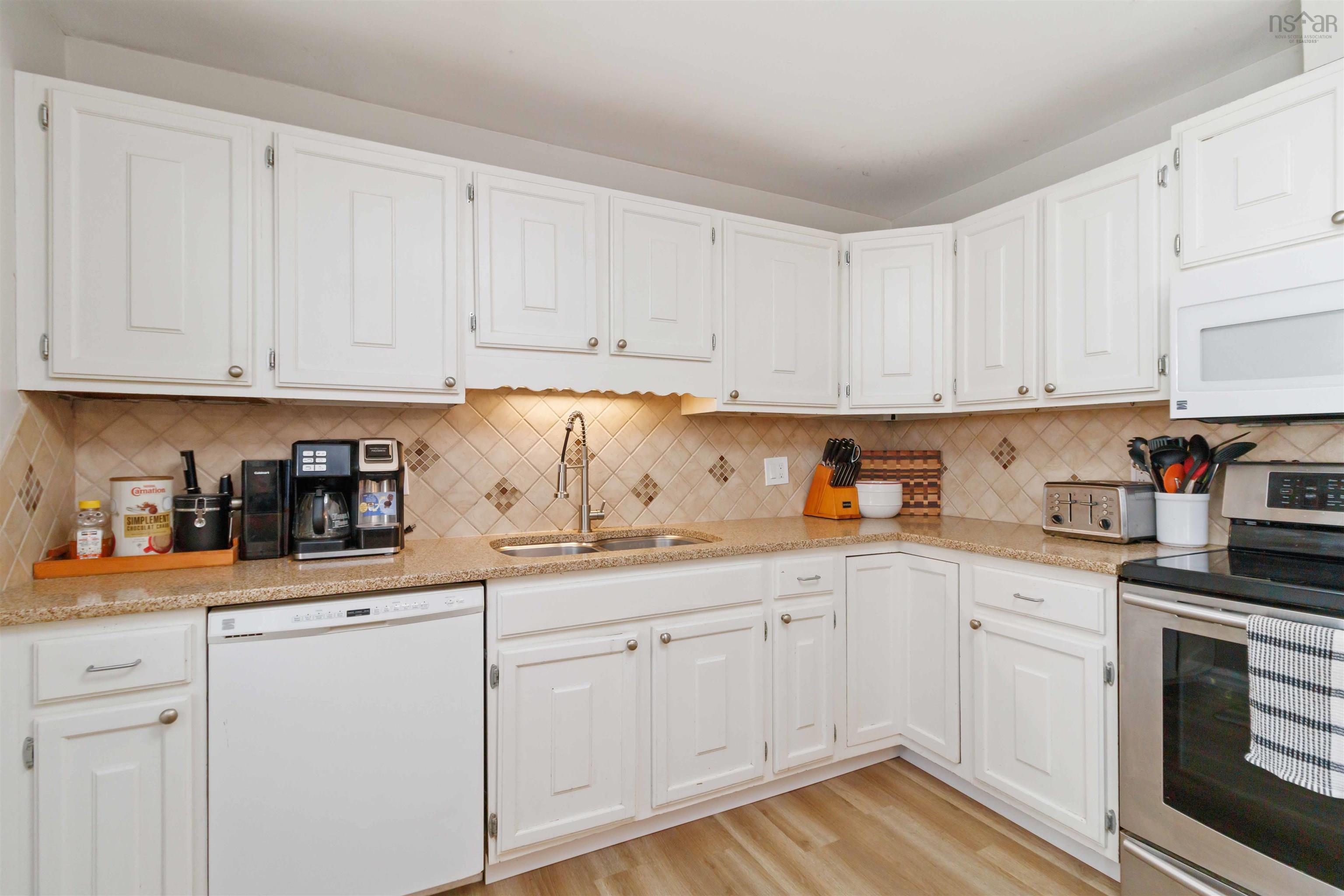 $499,900.00: 31 Pope Crescent, Lower Sackville