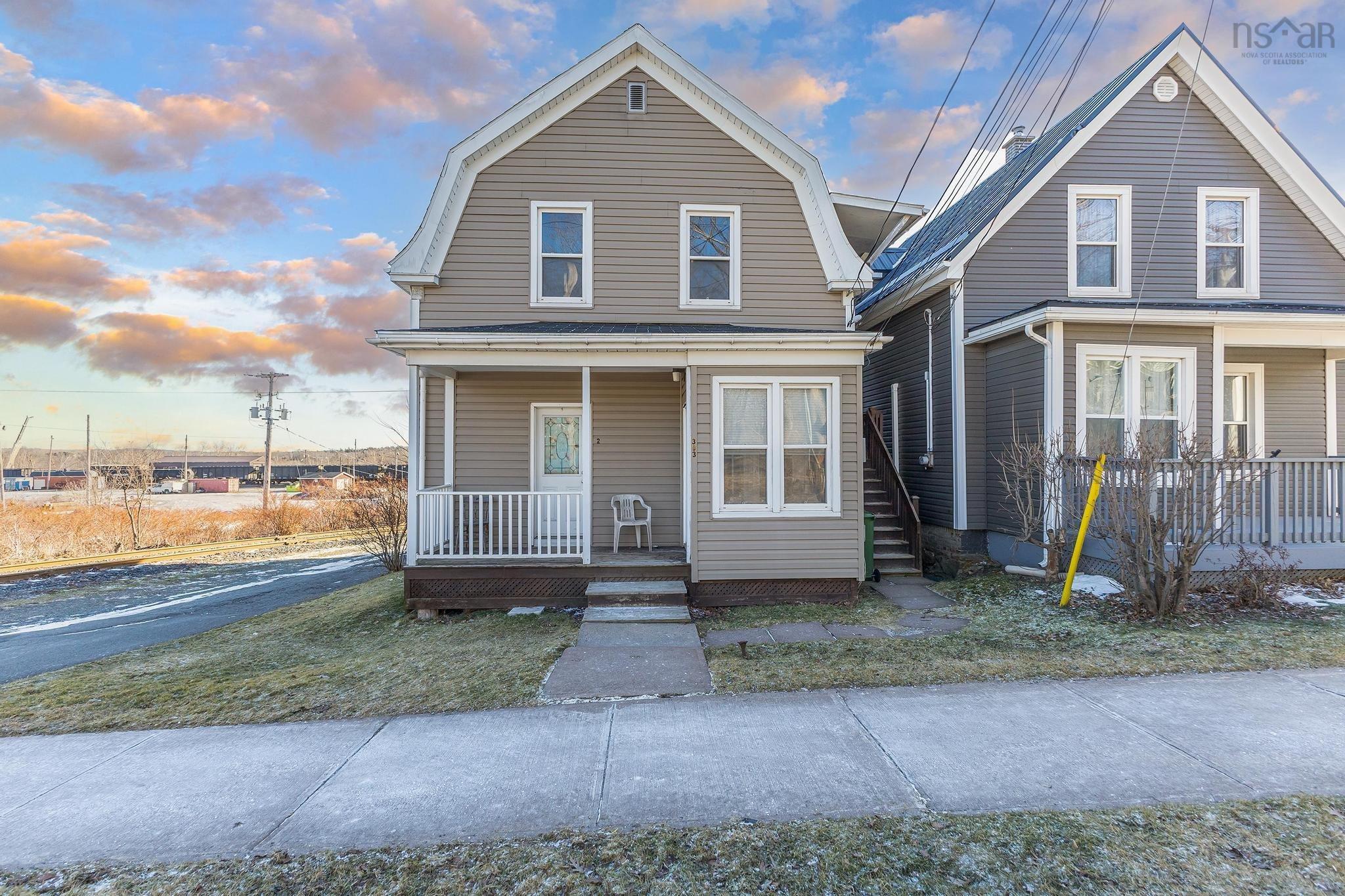$319,000.00: 303 South Foord Street, Stellarton
