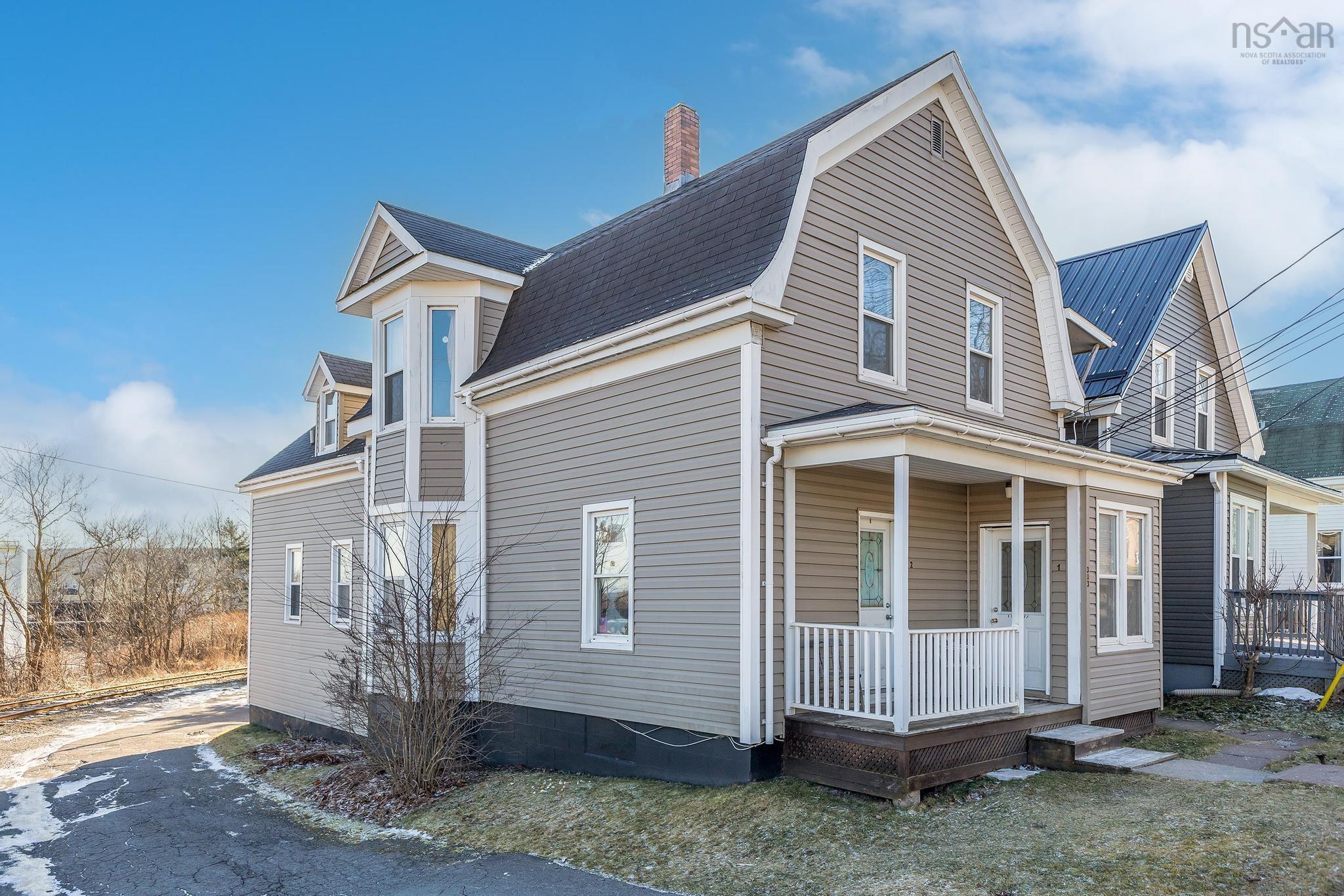 $319,000.00: 303 South Foord Street, Stellarton