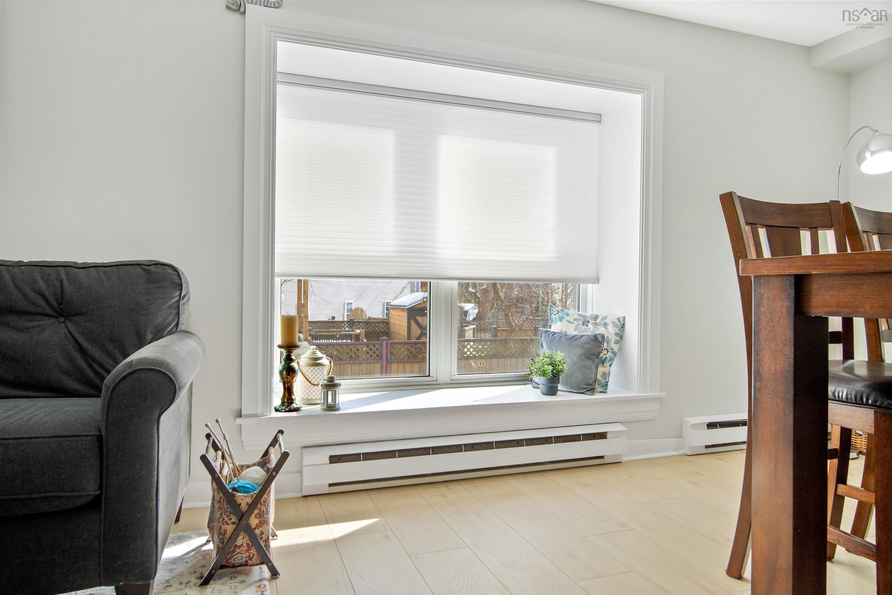 $468,000.00: 2 5444 Victoria Road, Halifax
