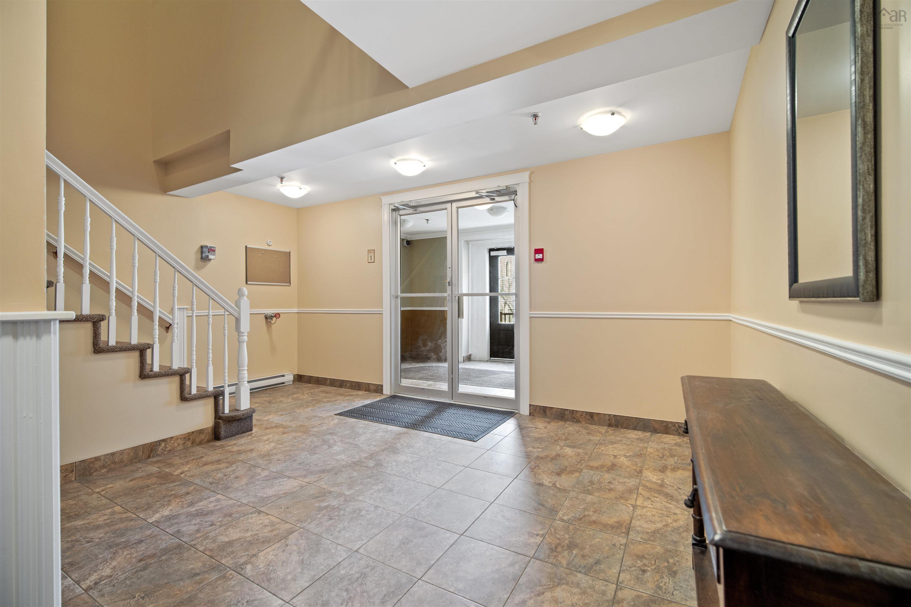 $468,000.00: 2 5444 Victoria Road, Halifax
