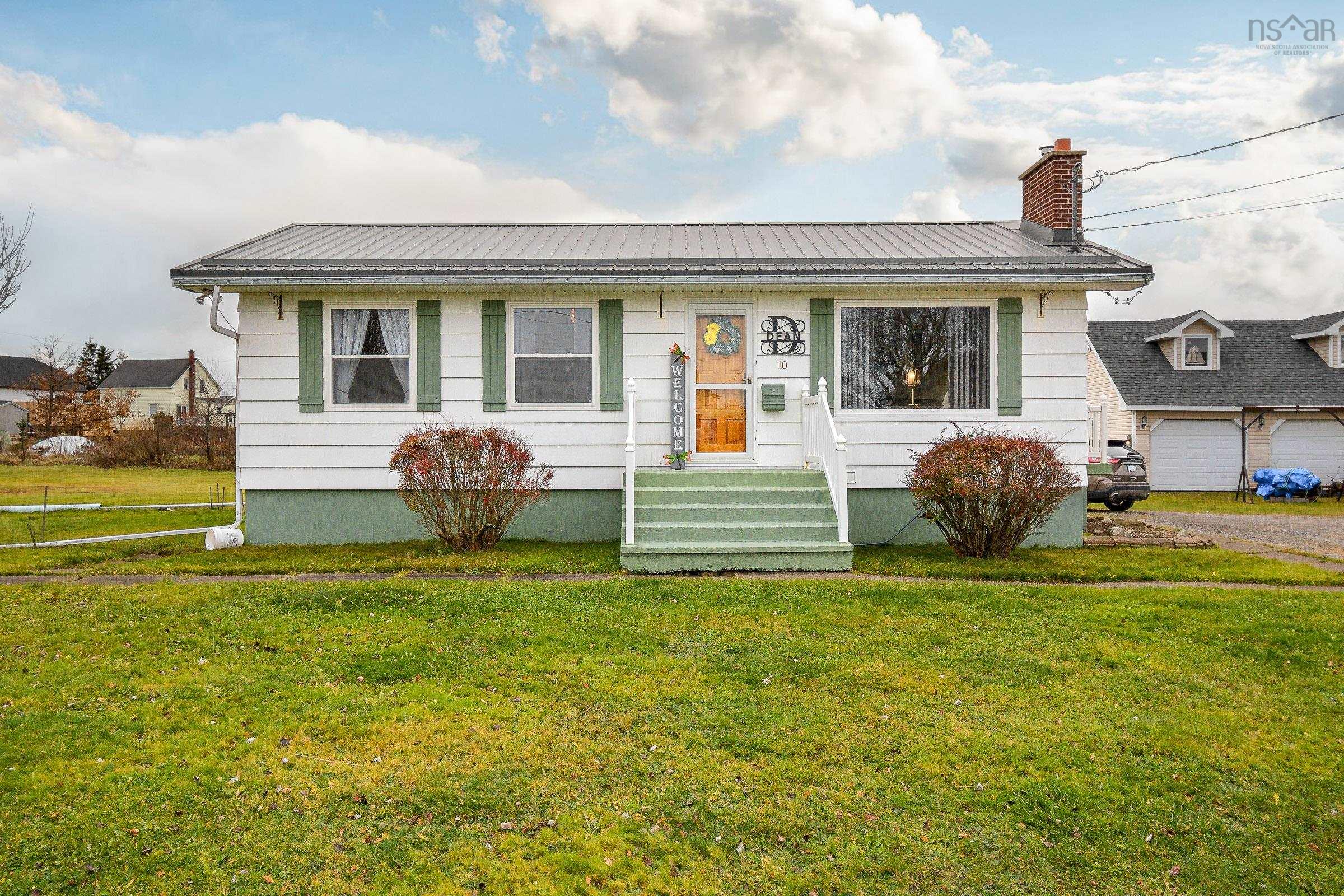 $289,900.00: 10 Mello Street, Glace Bay