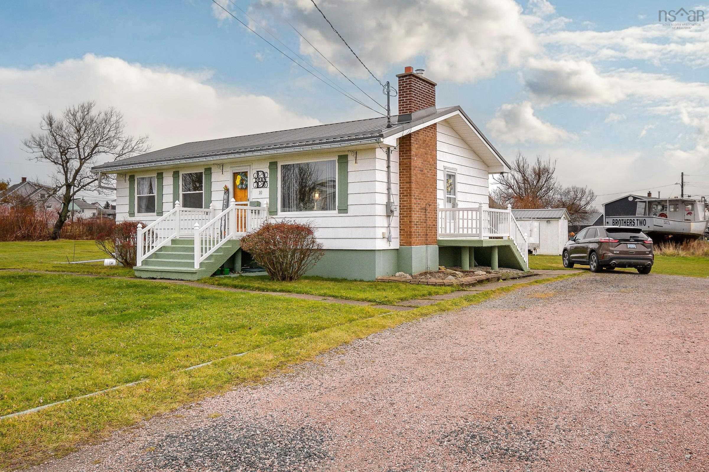 $289,900.00: 10 Mello Street, Glace Bay