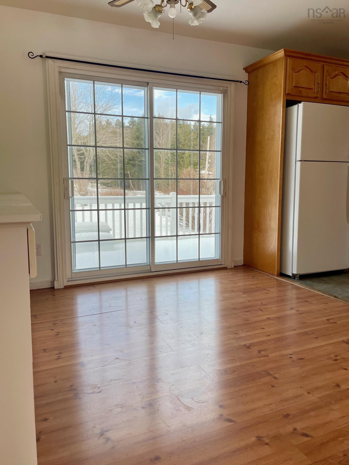 $375,000.00: 60 North Side Road, Riverport