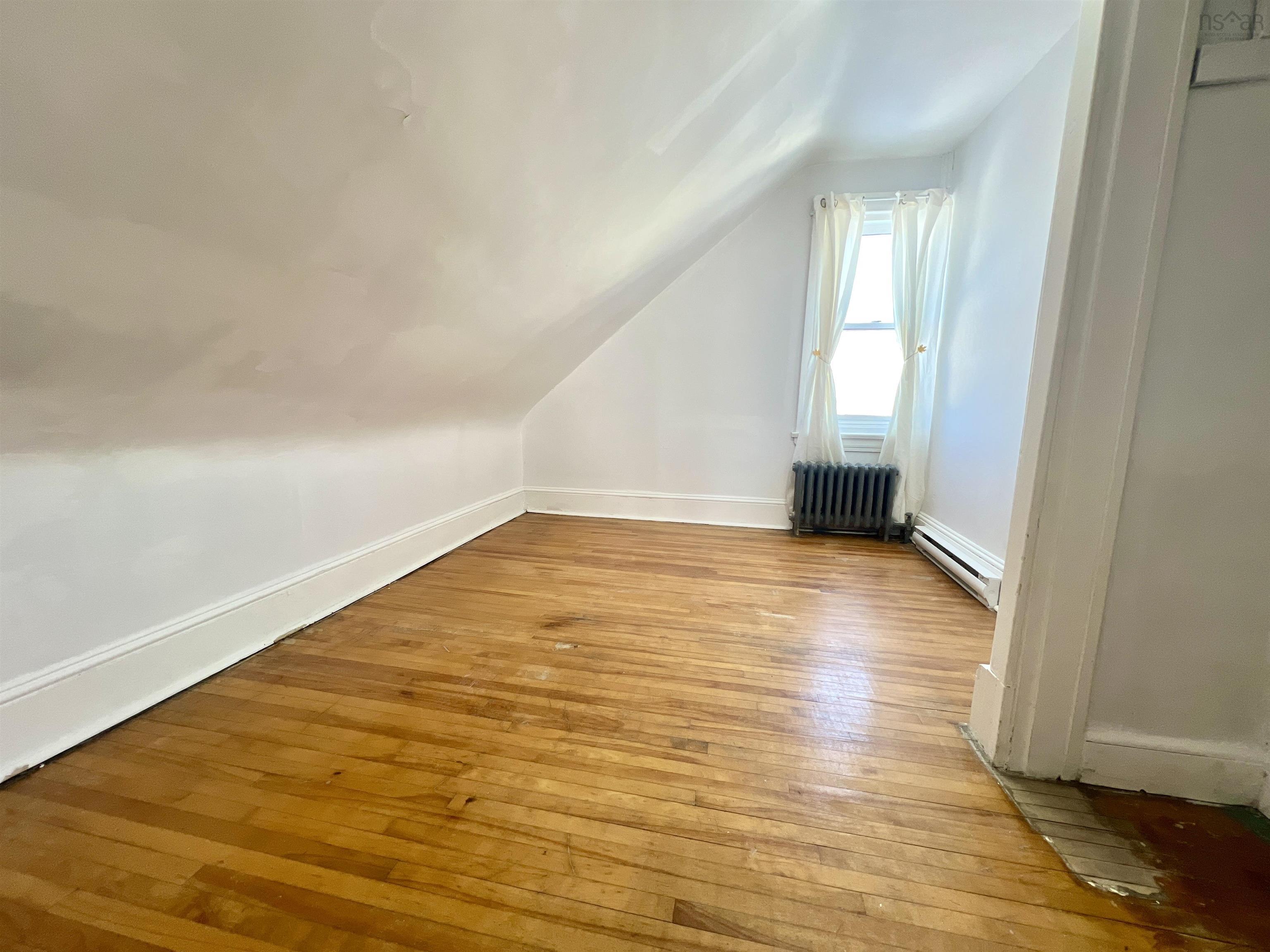 $99,900.00: 205 Brookland Street, Glace Bay