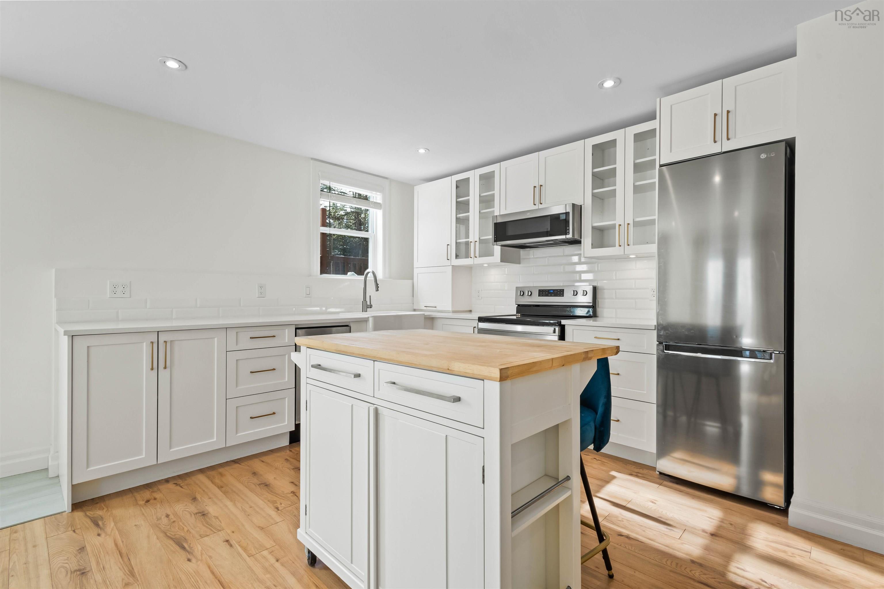 $899,000.00: 21 Delray Court, Fall River