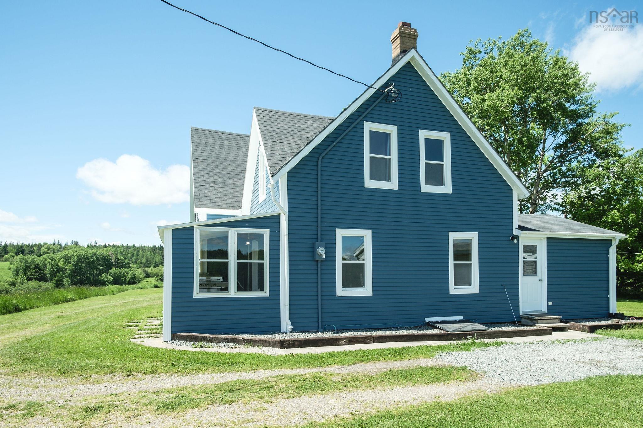 $549,000.00: 10353 Marble Mountain Road, Orangedale