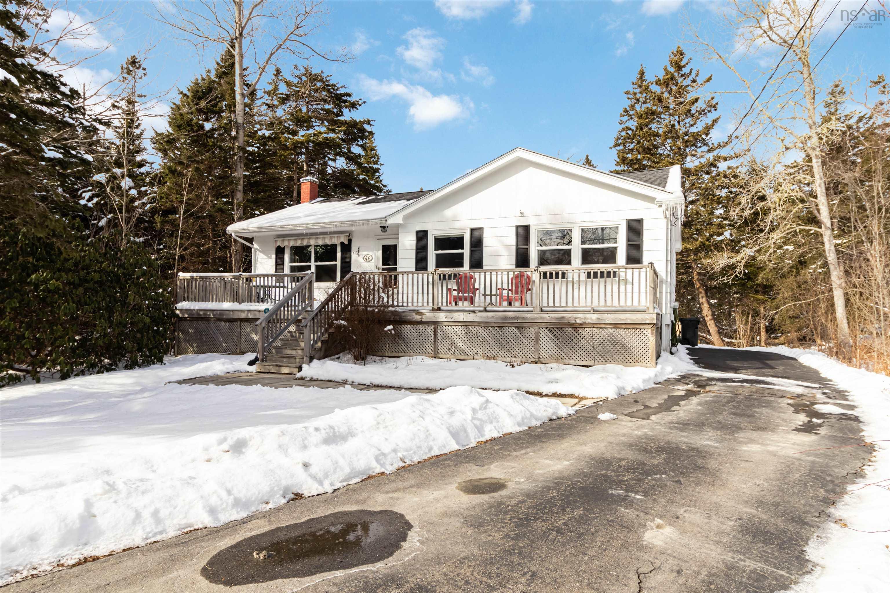 $395,000.00: 46 Highway 3, Hubbards